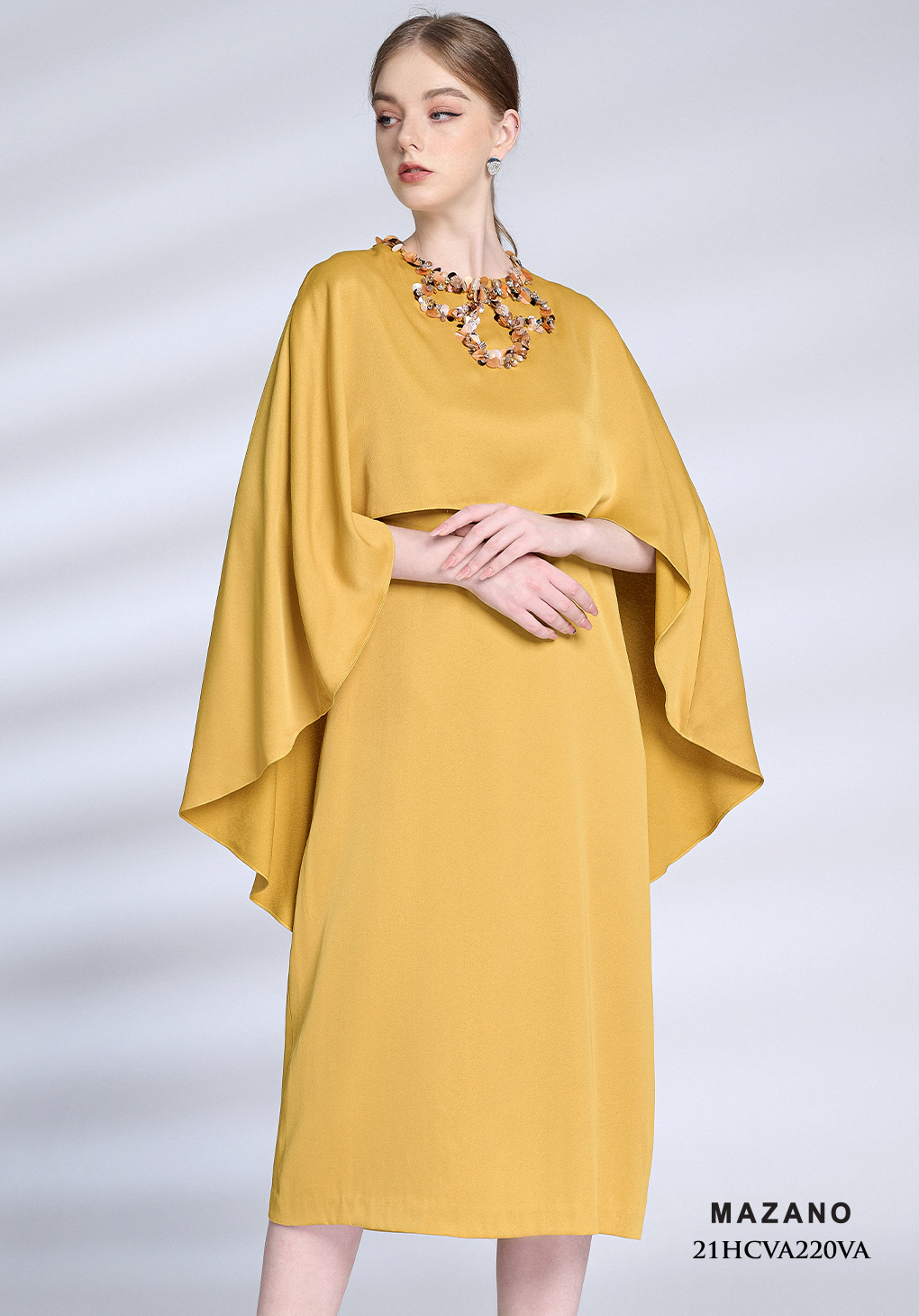 Đầm vàng dạ hội đính đá_thumbnail_4