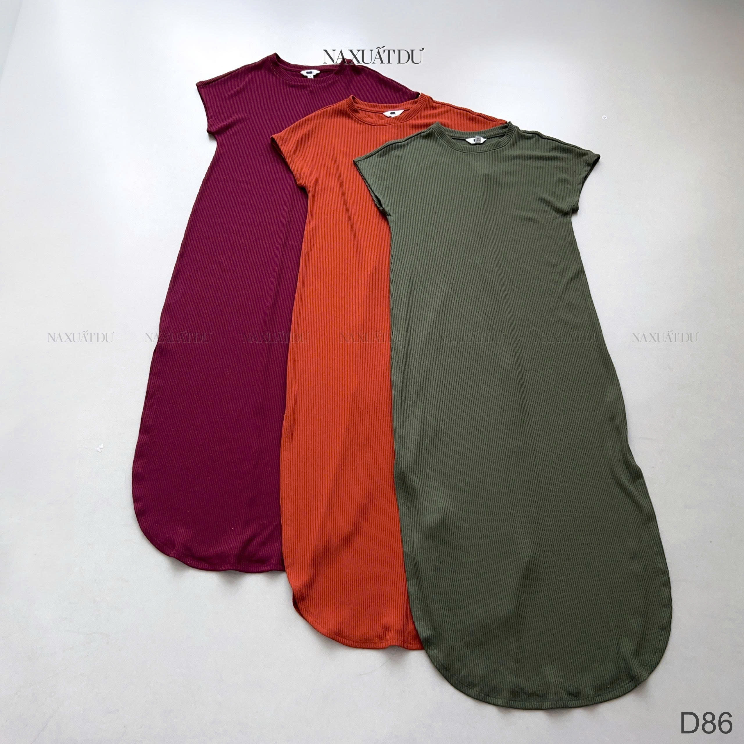 Đầm dài suông xẻ tà nữ 