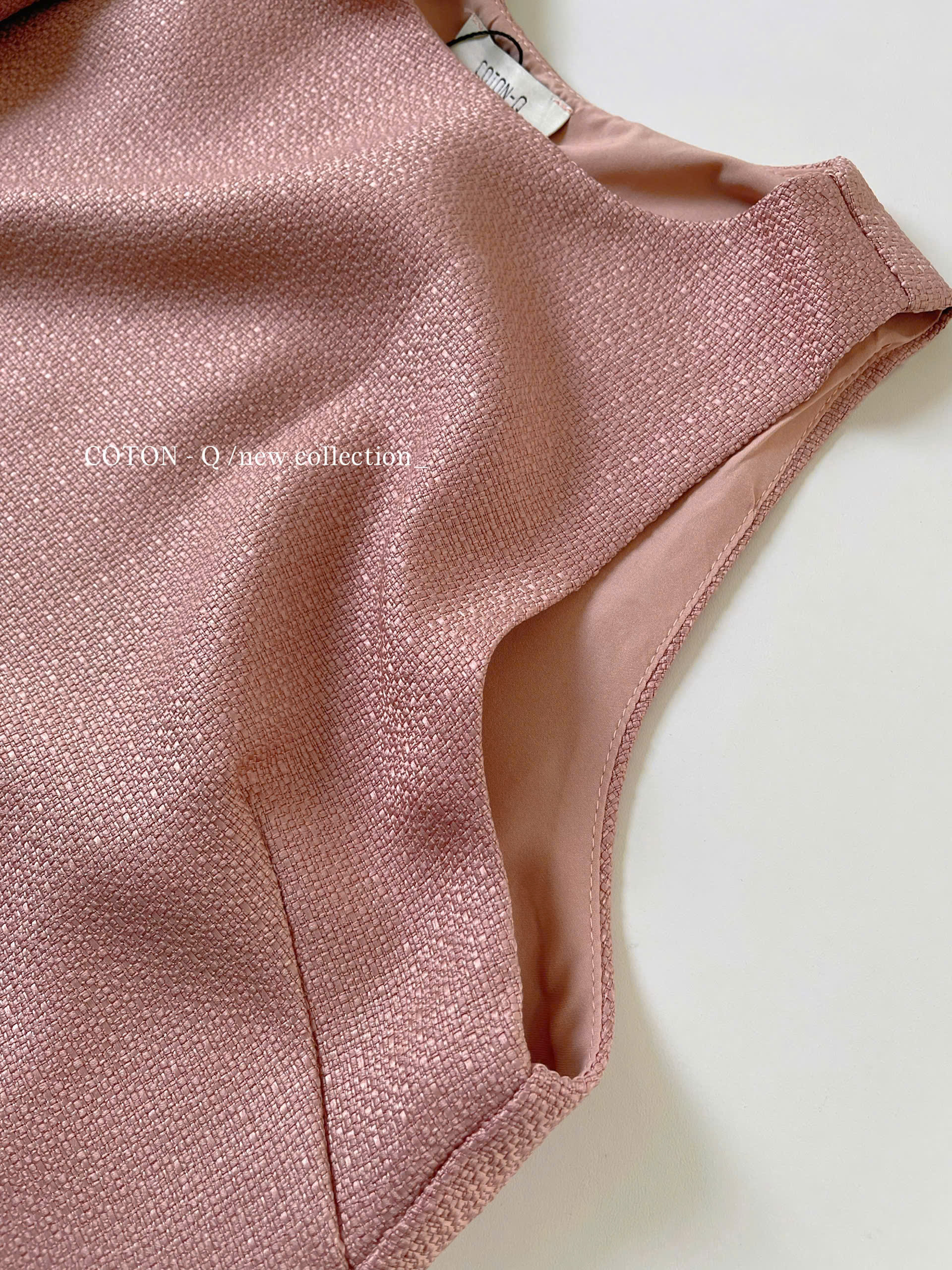 Set áo cổ tròn + chân váy_thumbnail_6