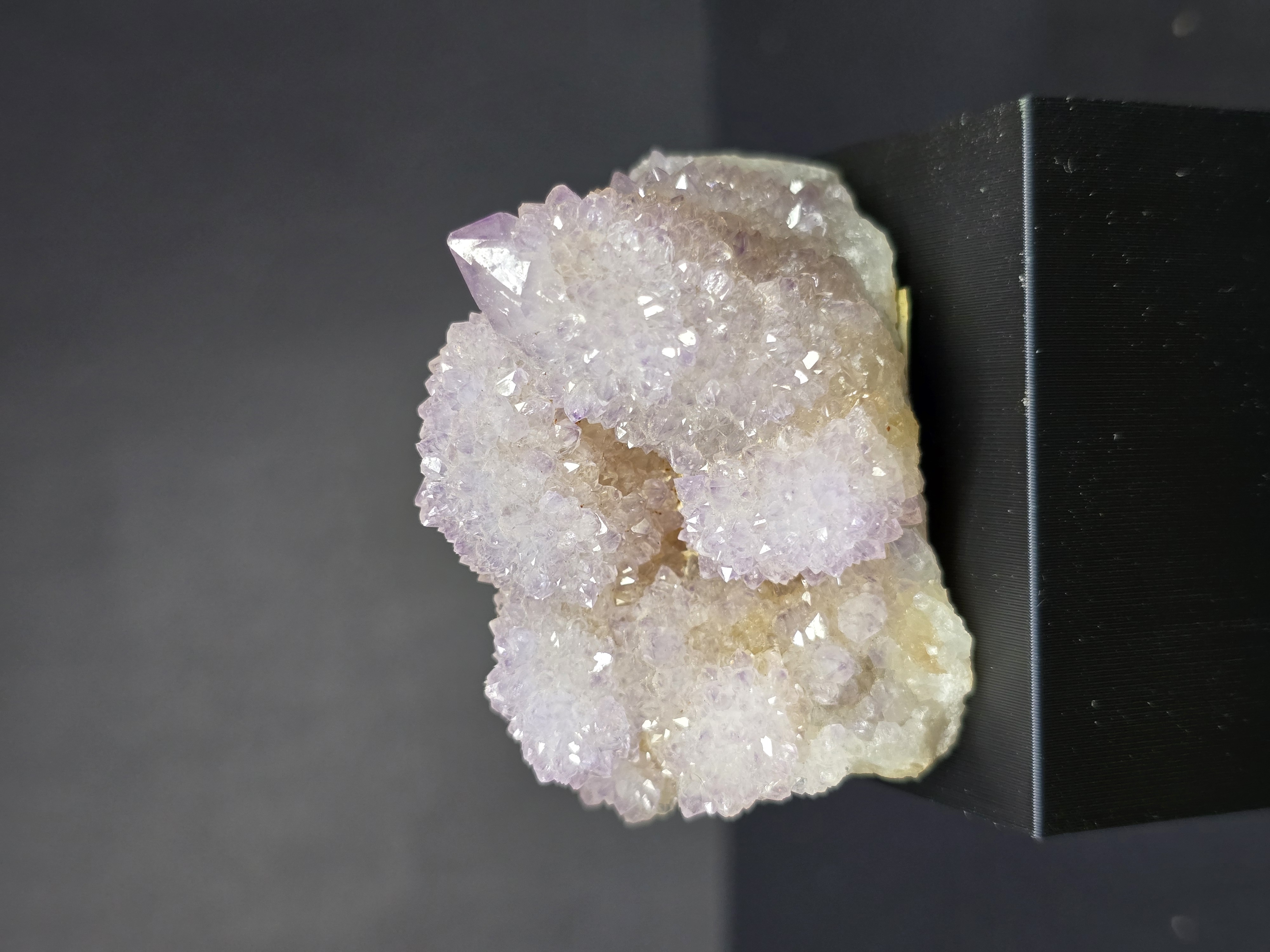 Tinh Thể Thạch Anh Tím Spirit Quartz Nam Phi