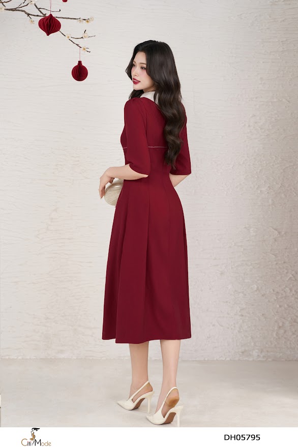 Đầm xòe đỏ tay lỡ cổ phối tơ kem