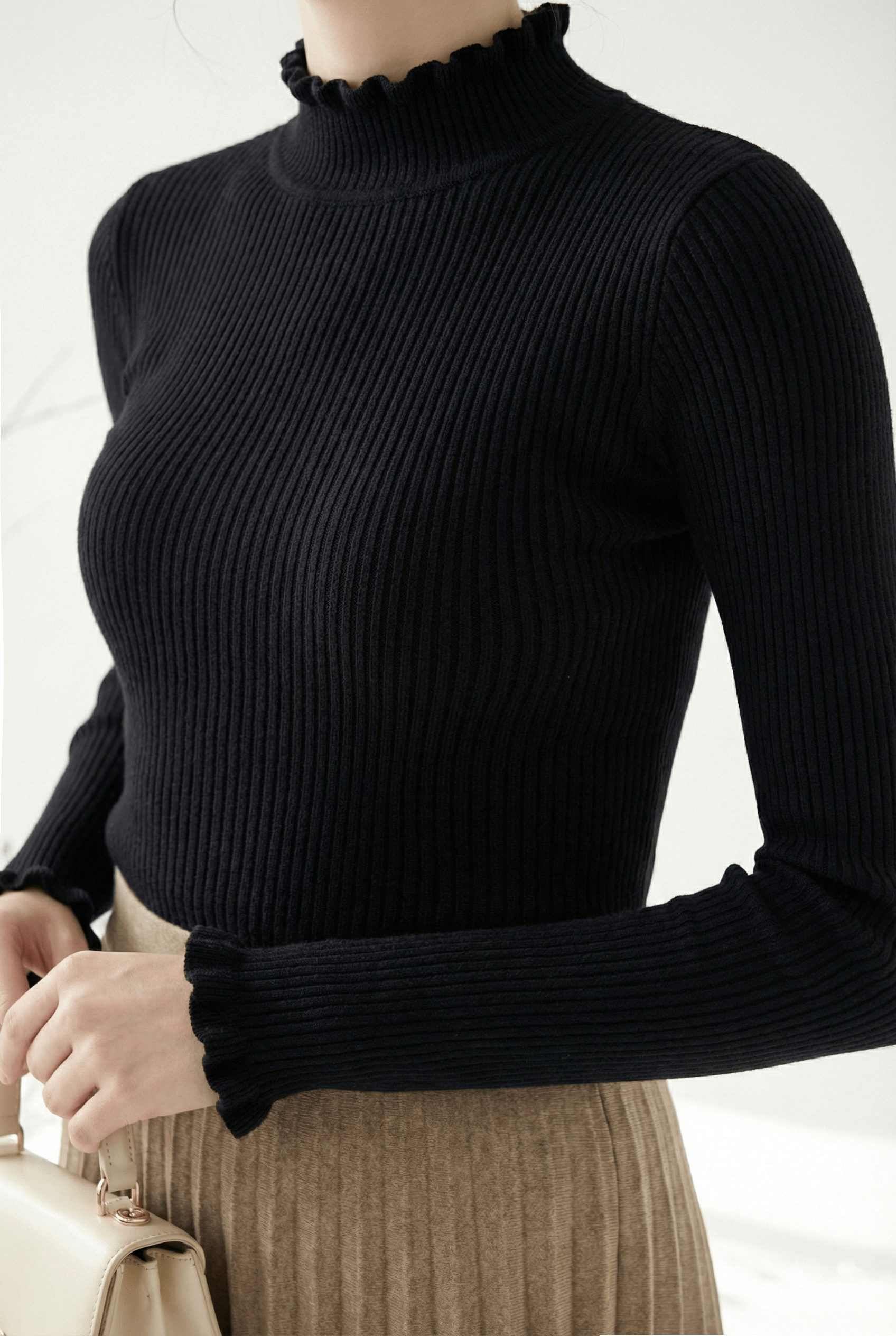 Áo len cổ lọ tay dài có trang trí bèo cổ và tay_thumbnail_3