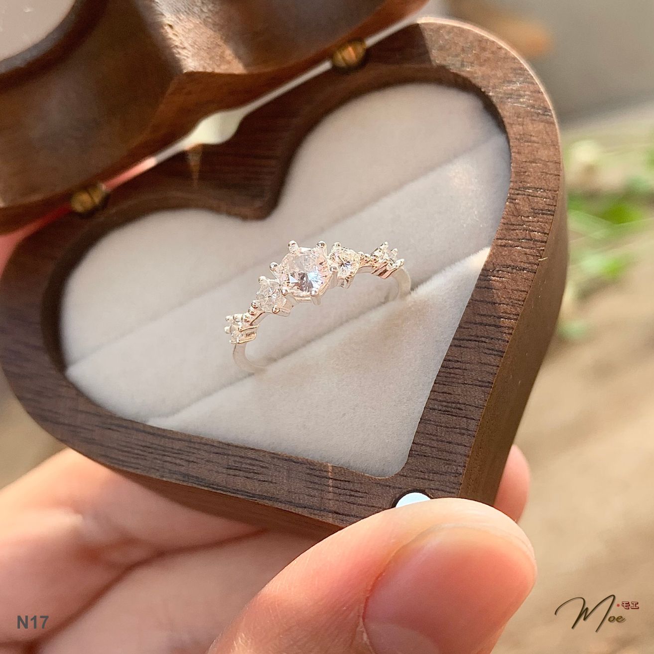 N17 - Nhẫn pha lê đá_thumbnail_1