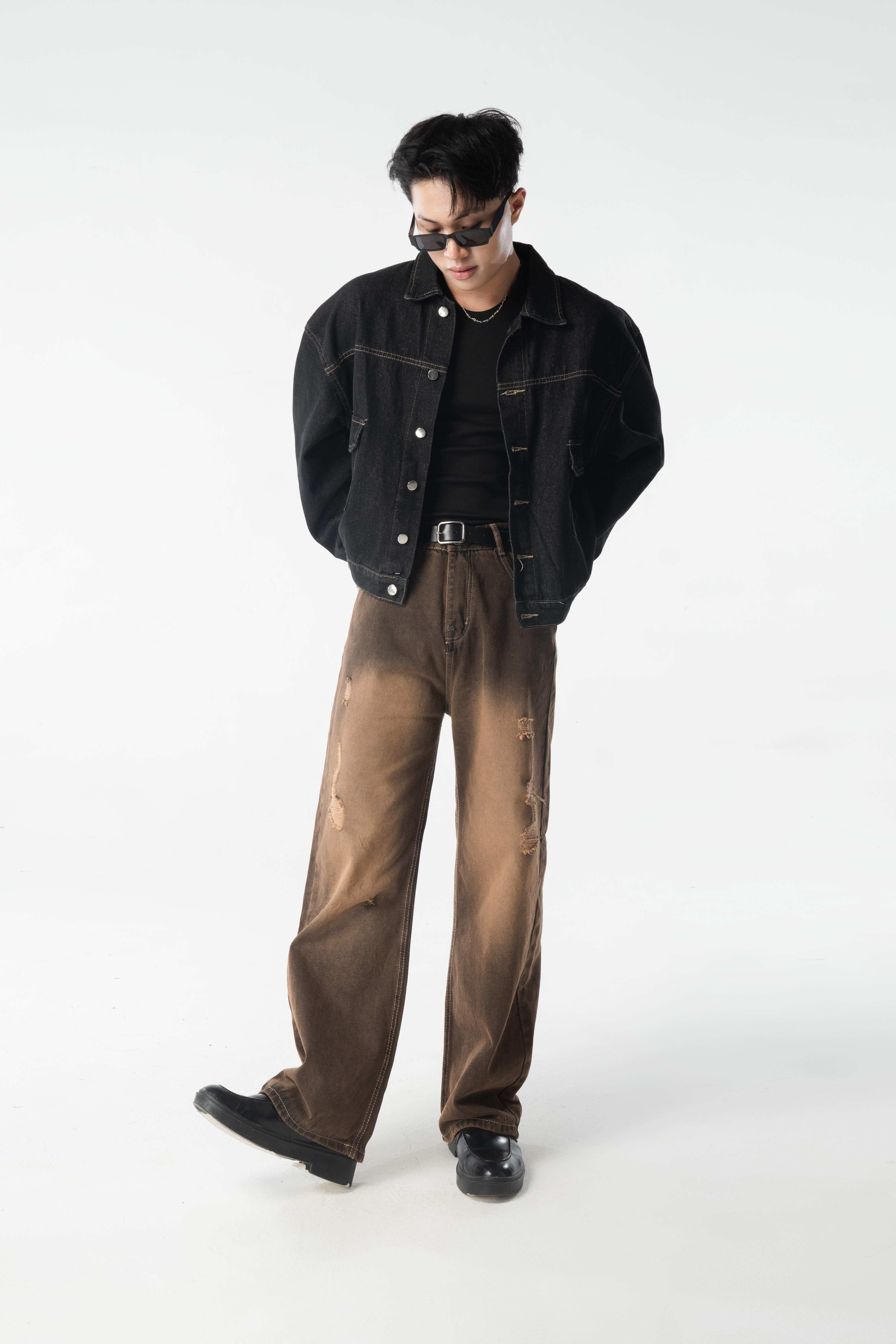 Quần jean dài CAREFREE màu nâu có wash form ống suông có wash phú hợp nam và nữ_thumbnail_1