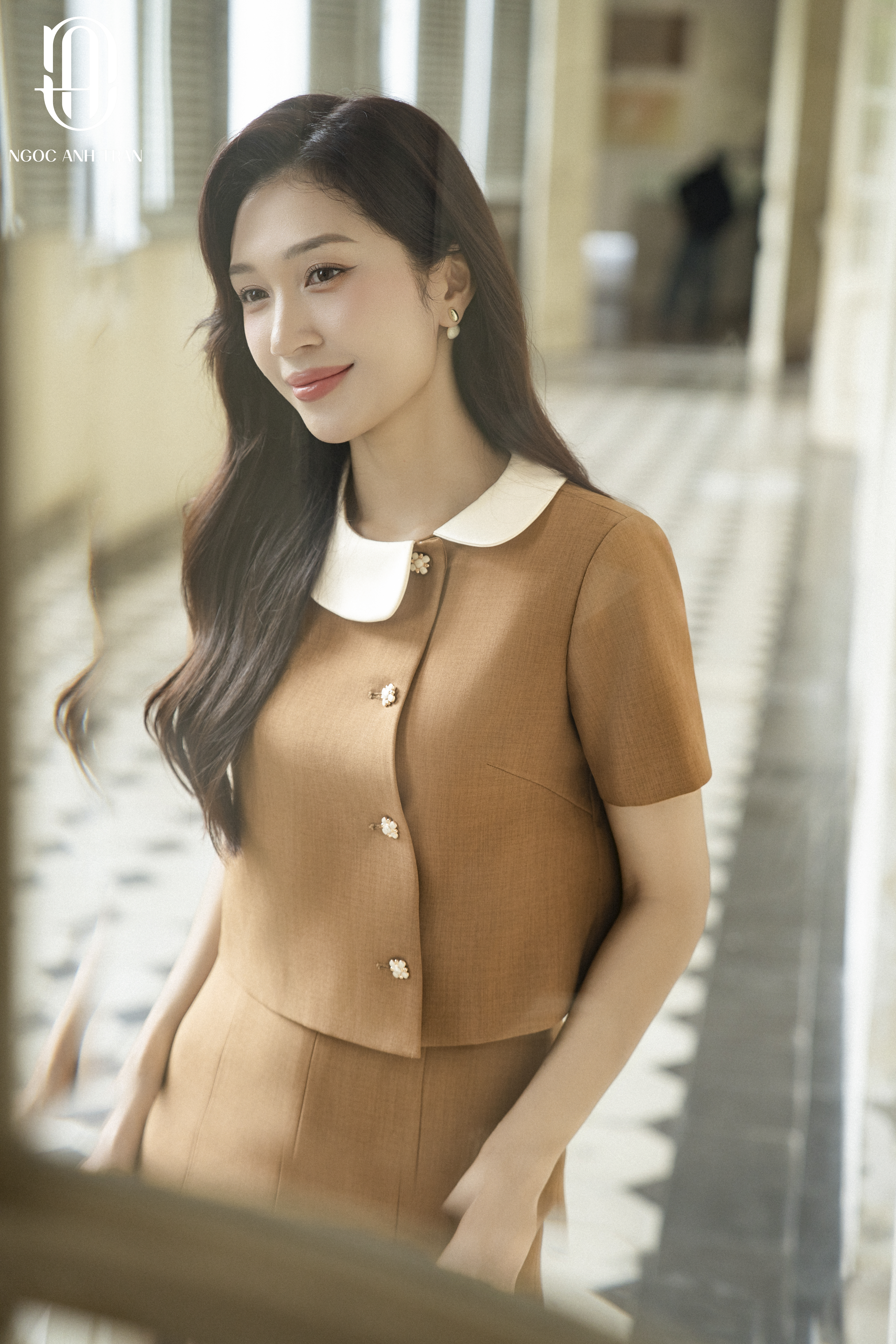 A209 - Áo kiểu nâu phối cổ trắng lệch_thumbnail_2