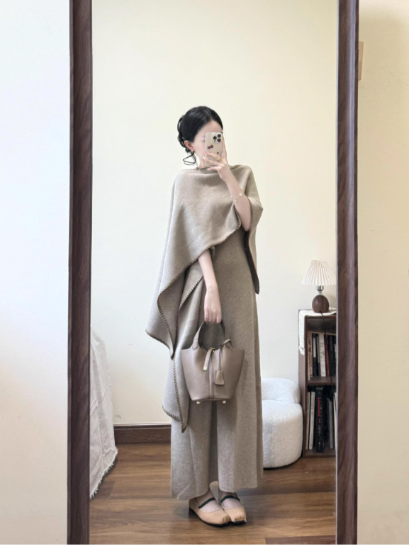 Áo Khoác Chân Váy Dáng Dài Nút Chạy Dọc