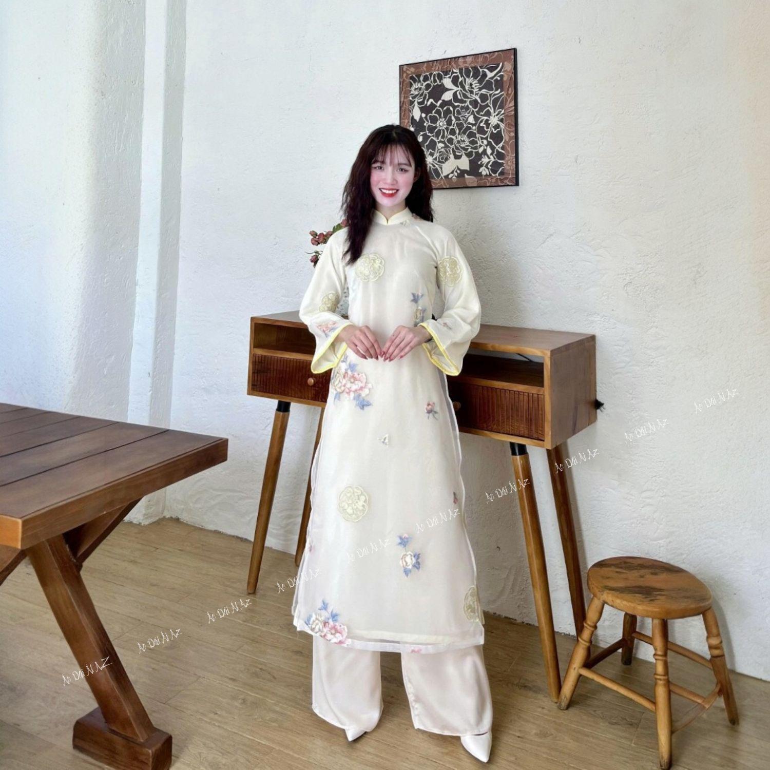 Áo Dài Nữ Cách Tân Dáng Suông Voan 4 Tà Tay Dài Mặc Tết AT04_thumbnail_2