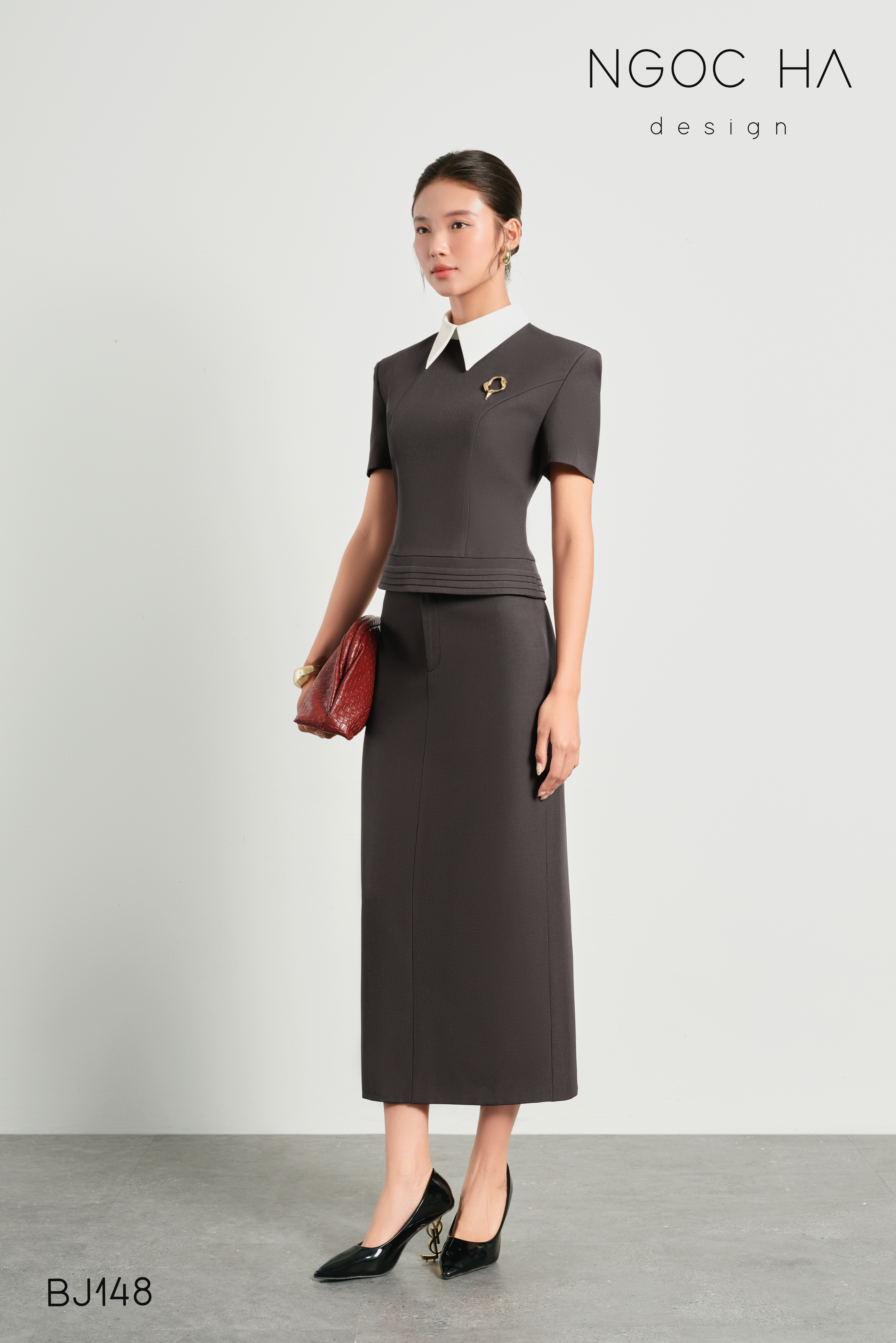 Celia Set_ Bộ Áo May Ly Gấu Cổ Trắng Chân Váy Bút Chì Màu Ghi BJ148