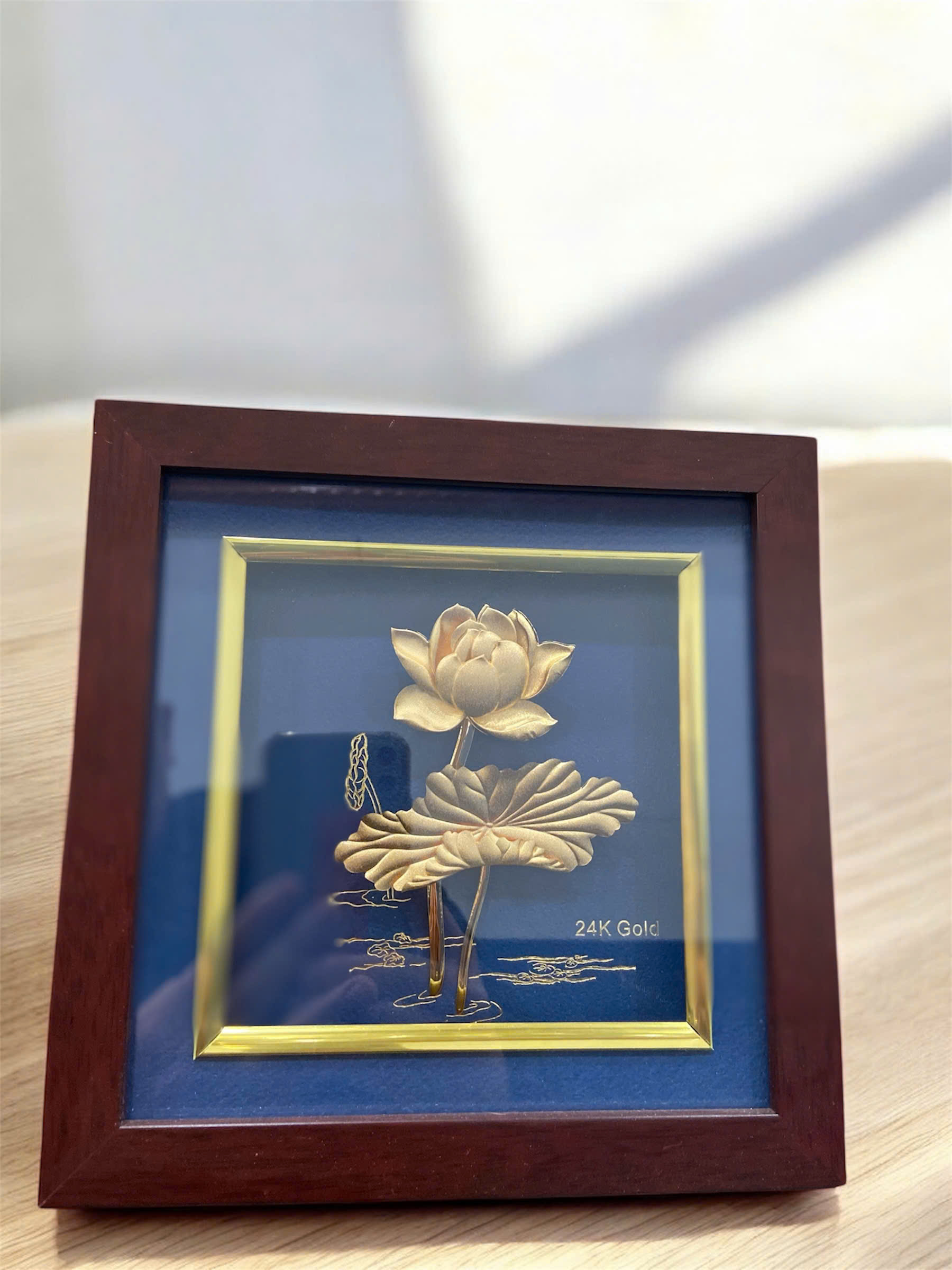Tranh hoa sen mạ vàng 24k kích thước 20 x 20 cm_thumbnail_1