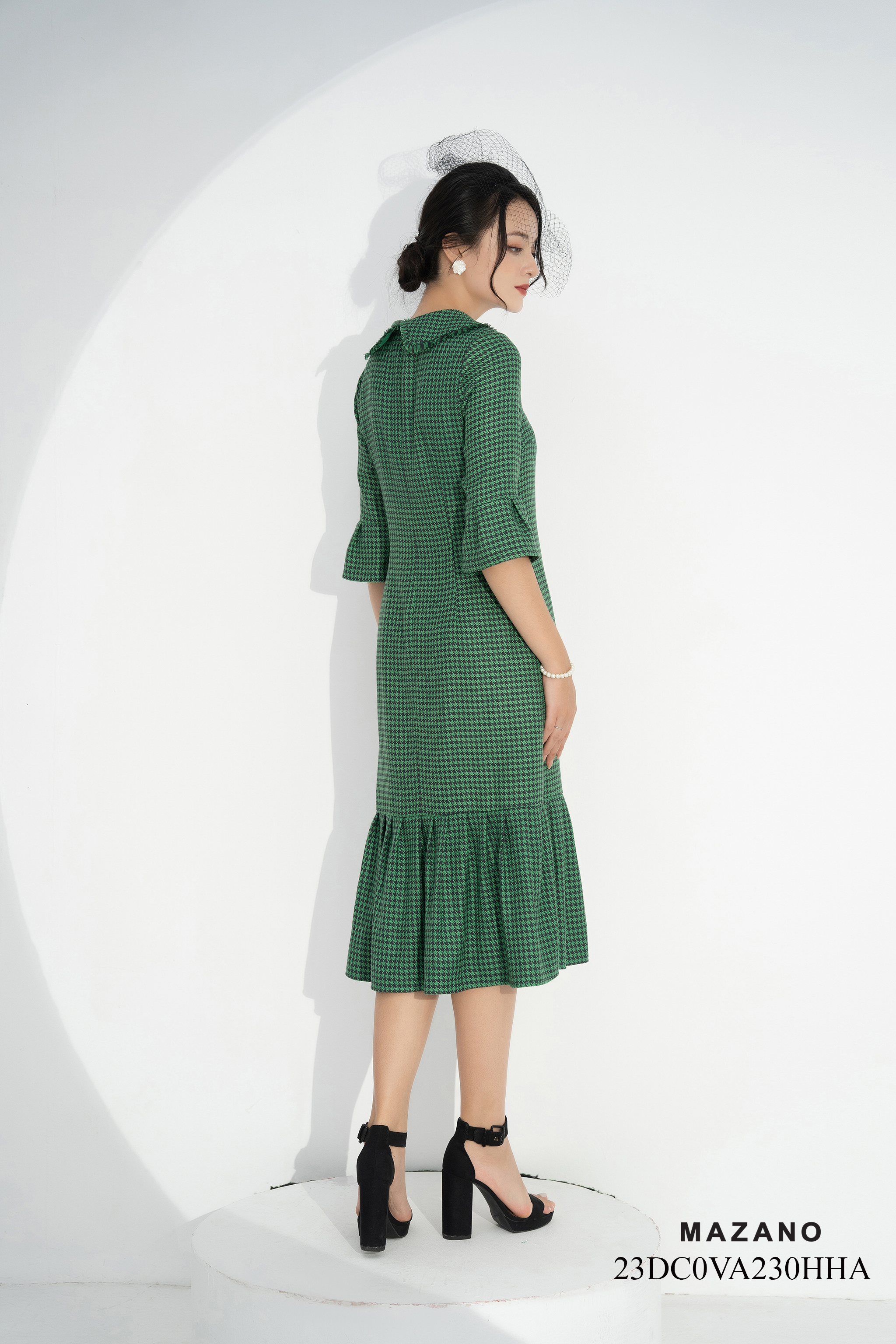 Đầm len suông xanh kẻ sọc cổ sen tay, chân rủ_thumbnail_2