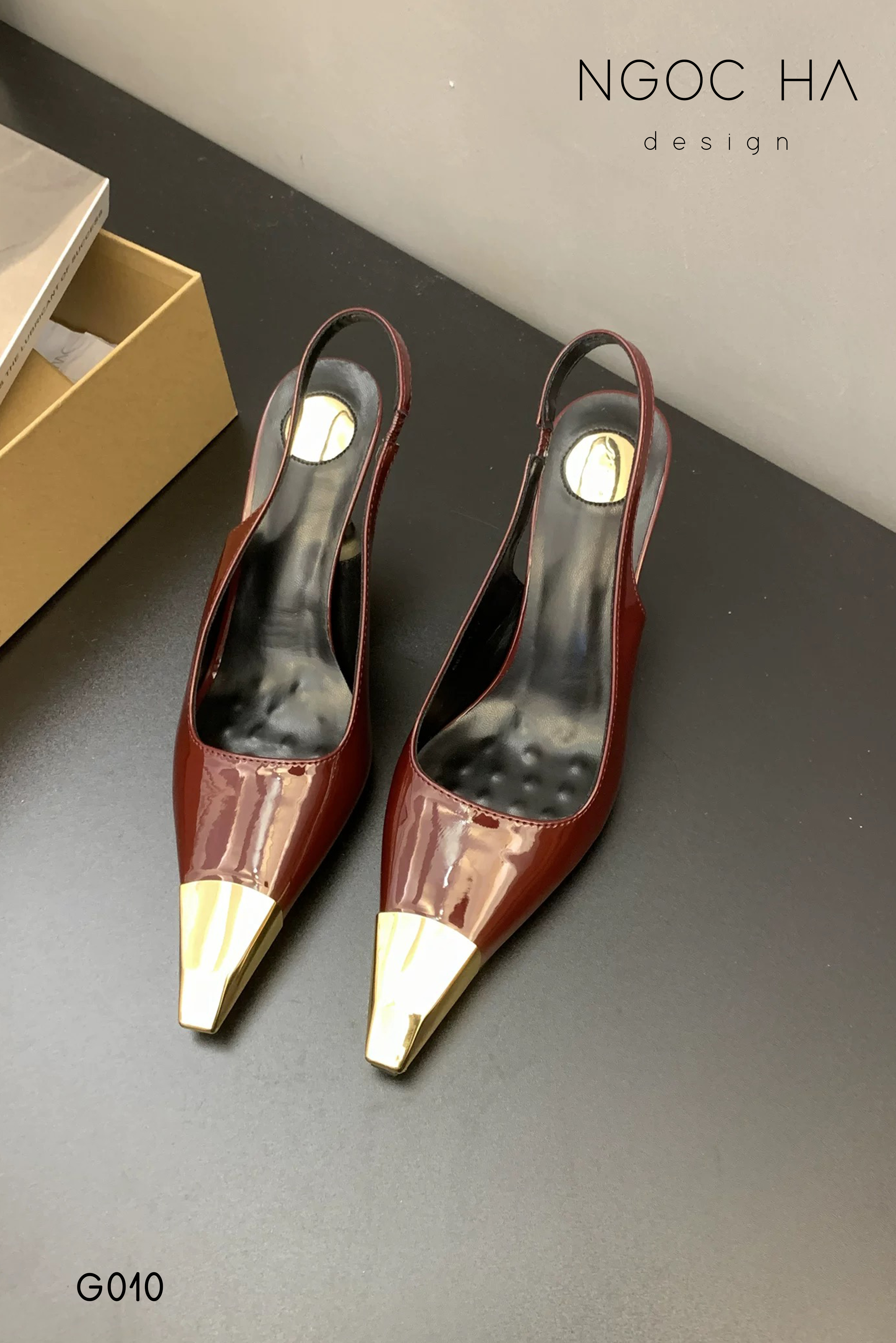 G010_Giày Cao Gót Mũi Vàng_thumbnail_4