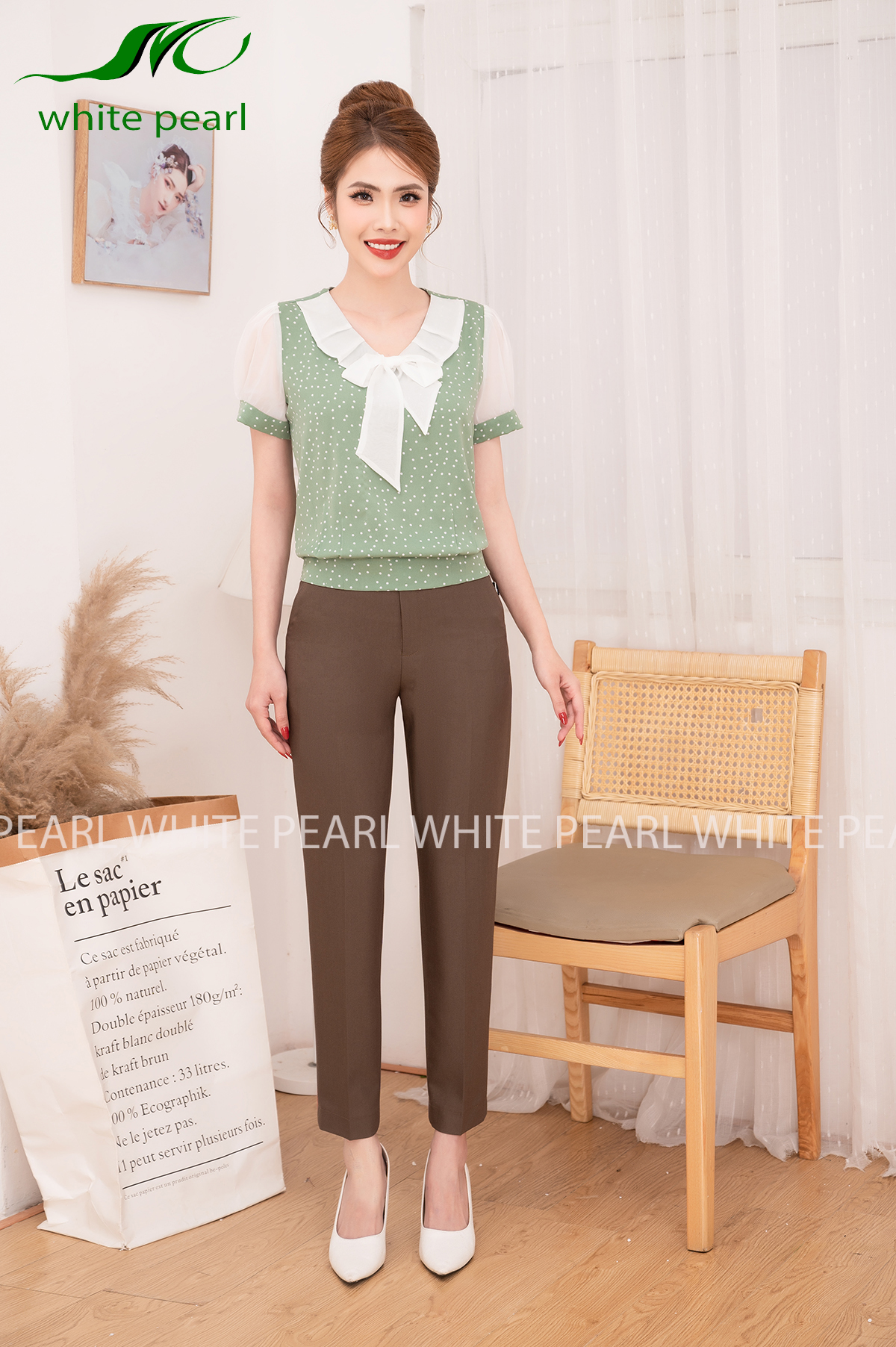 Áo cổ buộc nơ xếp 2 ly A2407 thời trang công sở cao cấp White pearl_thumbnail_5