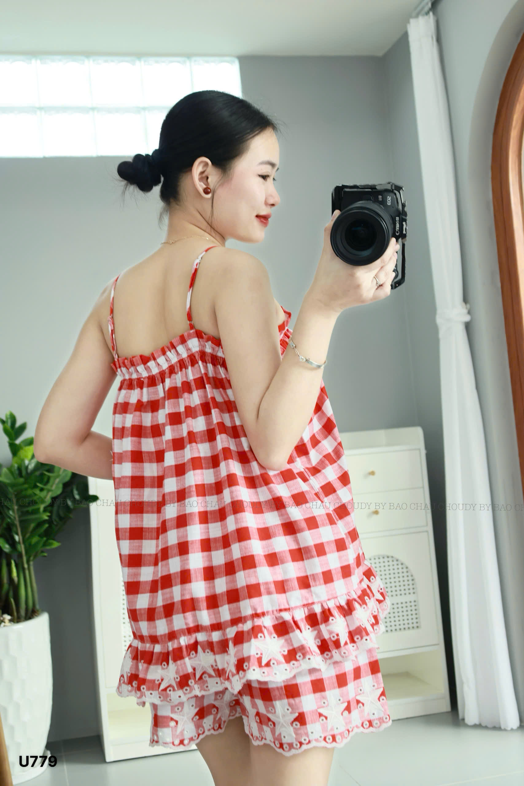 611 U779_thumbnail_3