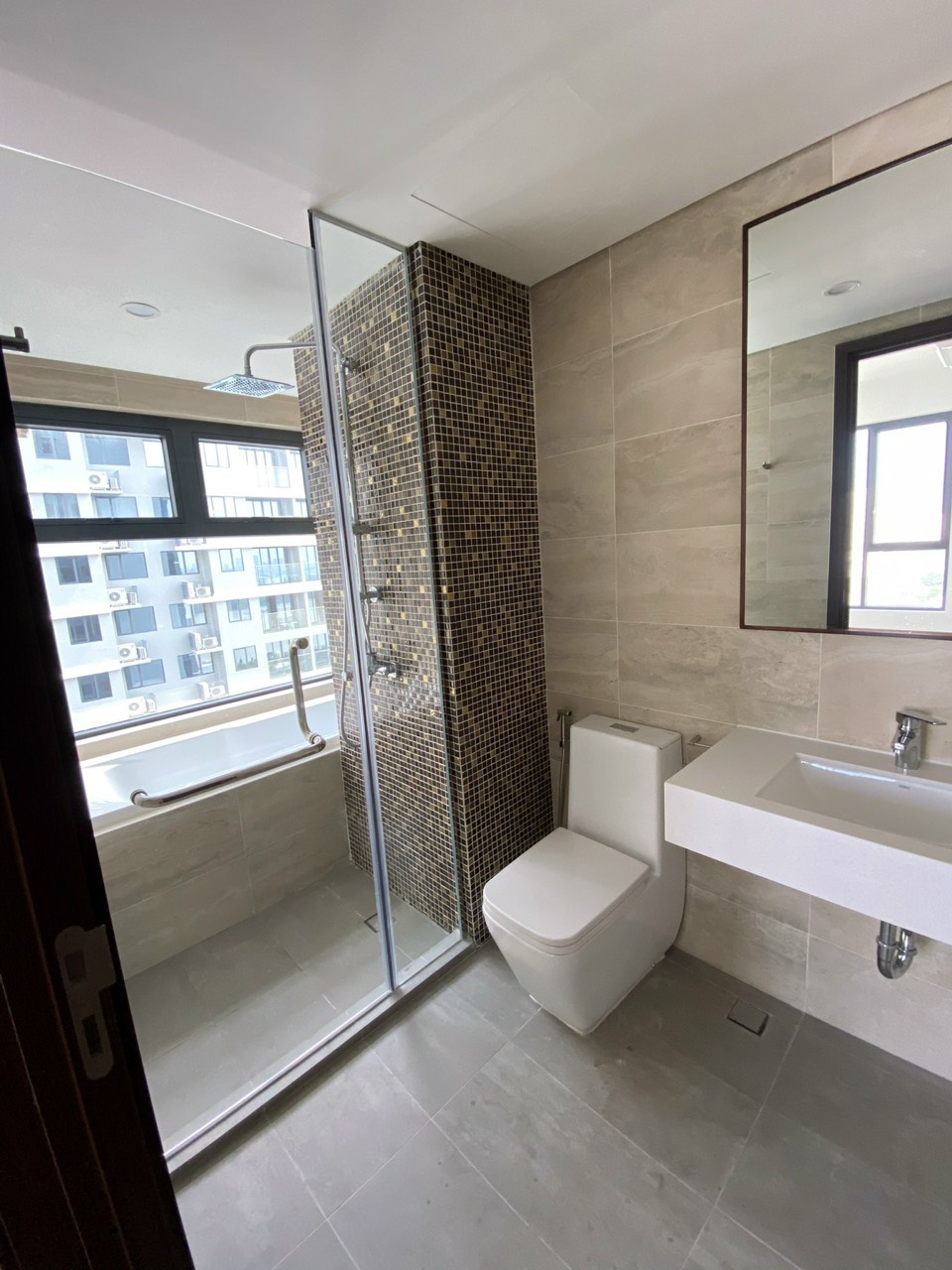 Cho thuê nhanh 3 phòng ngủ One Verandah nhà đẹp, view sông SG nhà mới_thumbnail_7