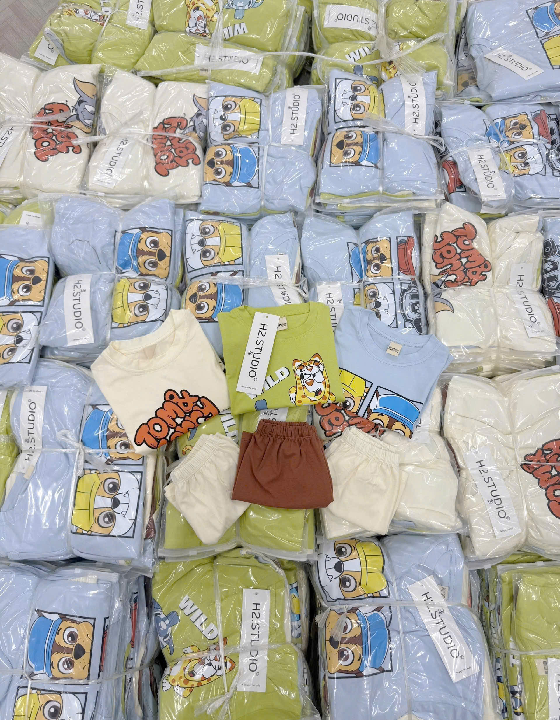 R31 SET 3 BỘ CỘC TOM CHÓ CỨU HỘ VÀ WILD- A100.204_thumbnail_2