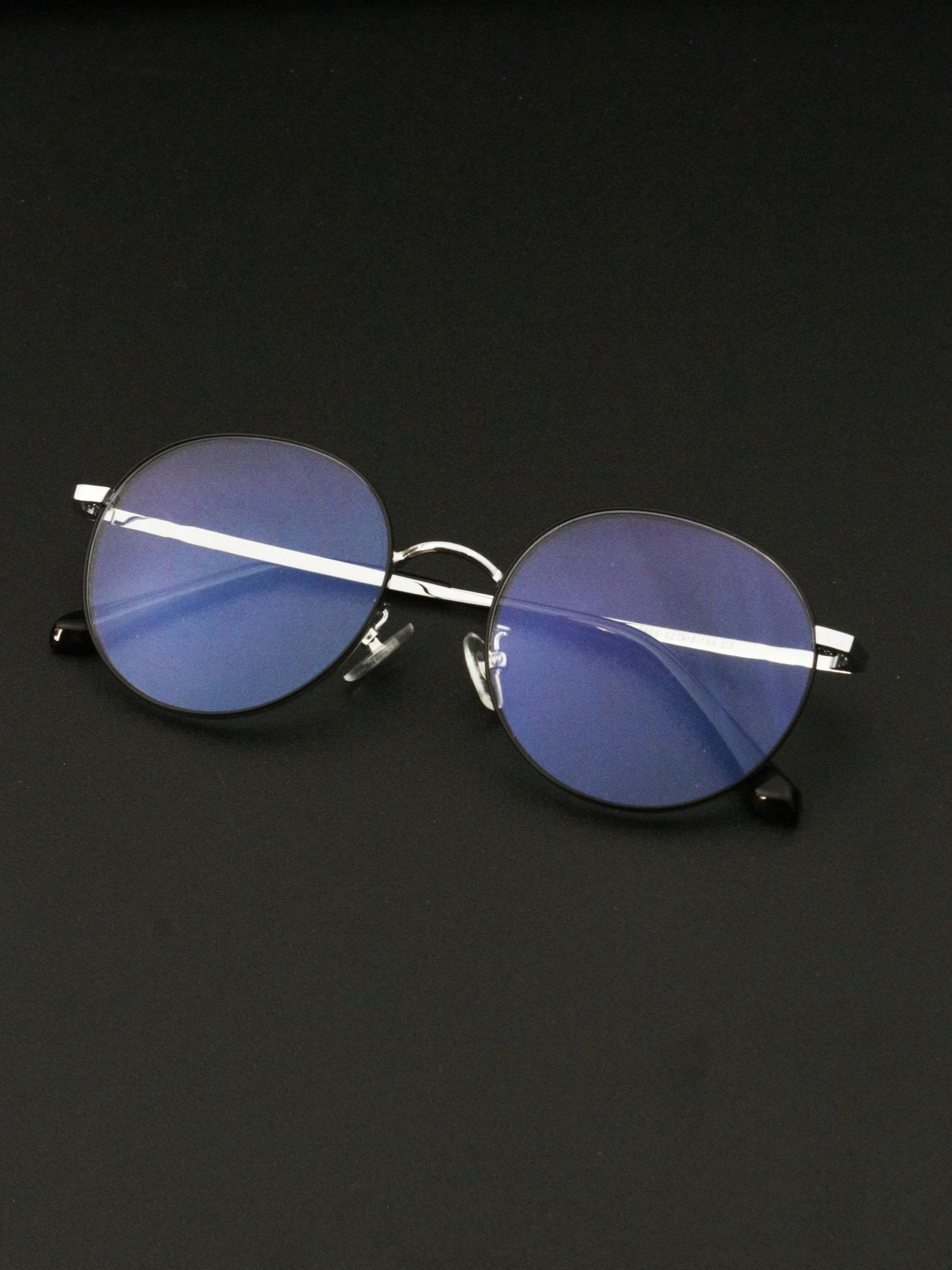 Classic Titanium Eyewear Oval Model_thumbnail_31
