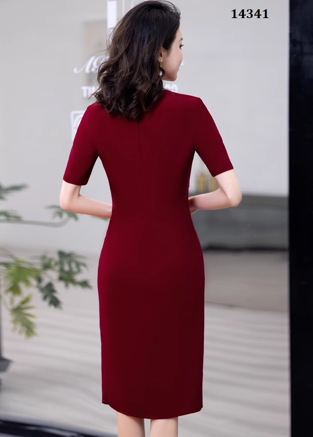 14341-Đầm body suông đỏ eo đính phụ kiện xẻ tà ( chéo nhật)_thumbnail_3