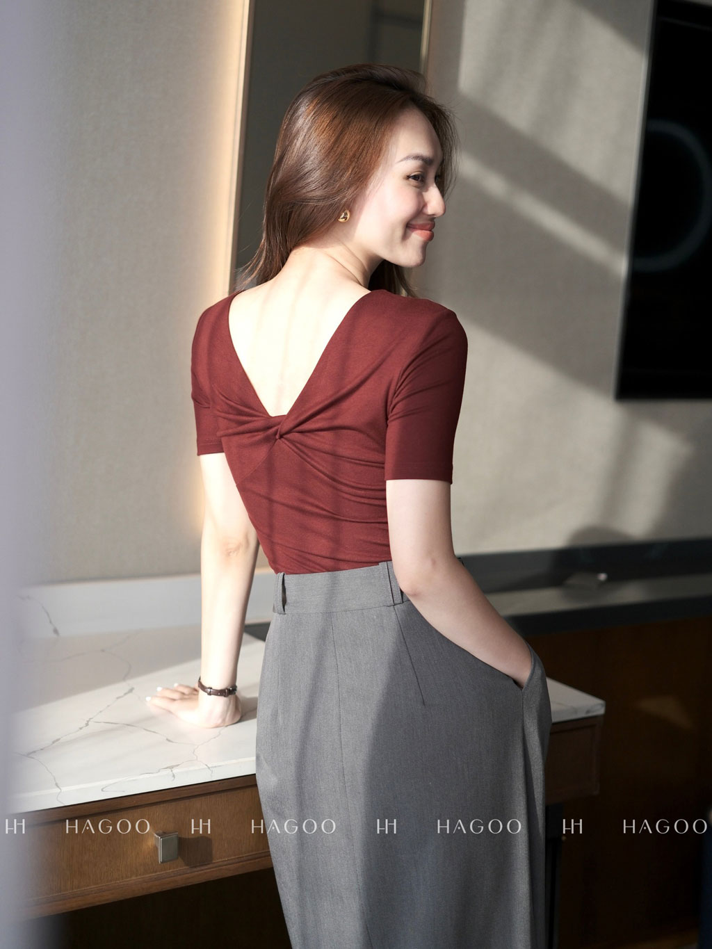 Áo thun lưng xoắn cúc đồng HAGOO_thumbnail_13