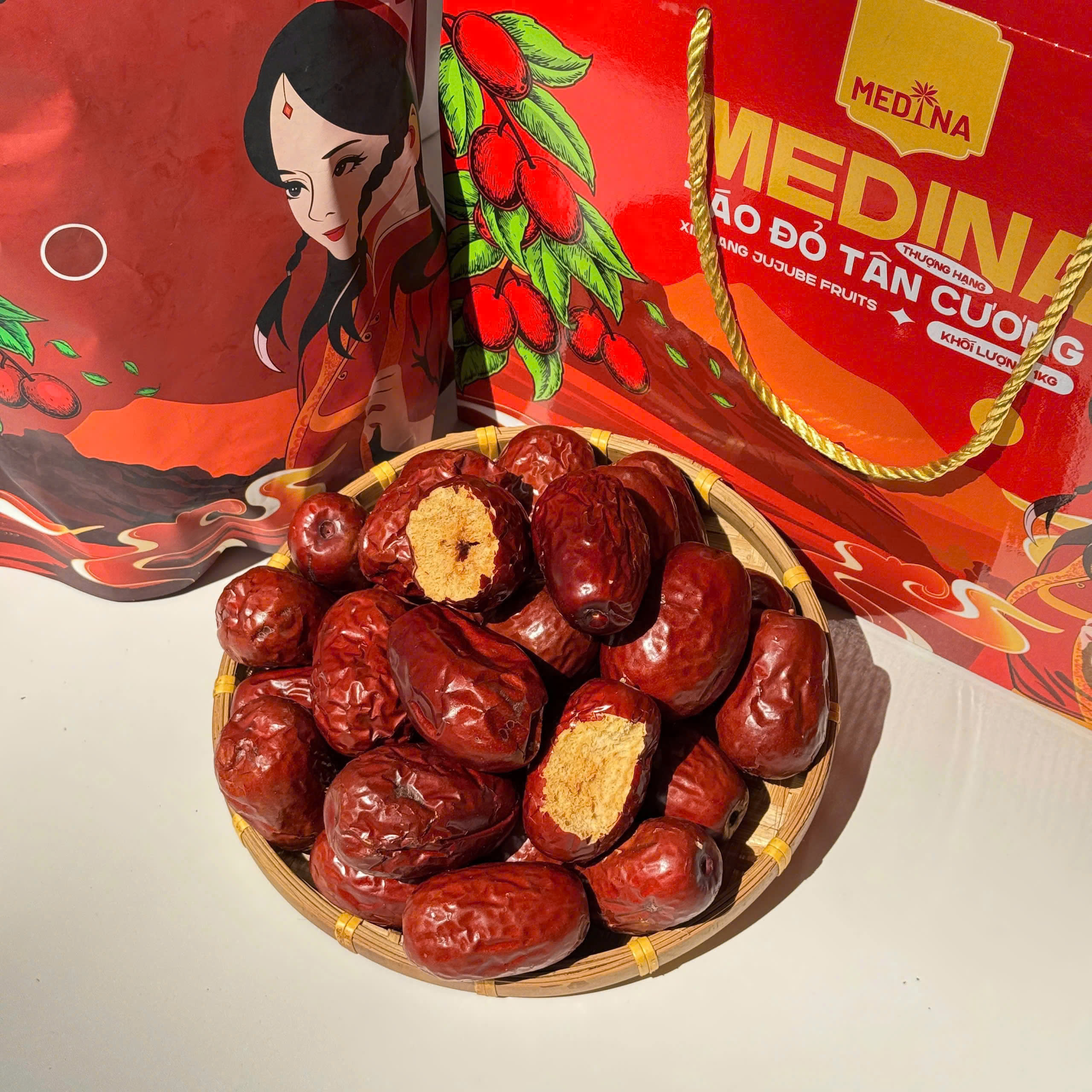 Táo Đỏ Tân Cương Thượng Hạng MEDINA_thumbnail_2