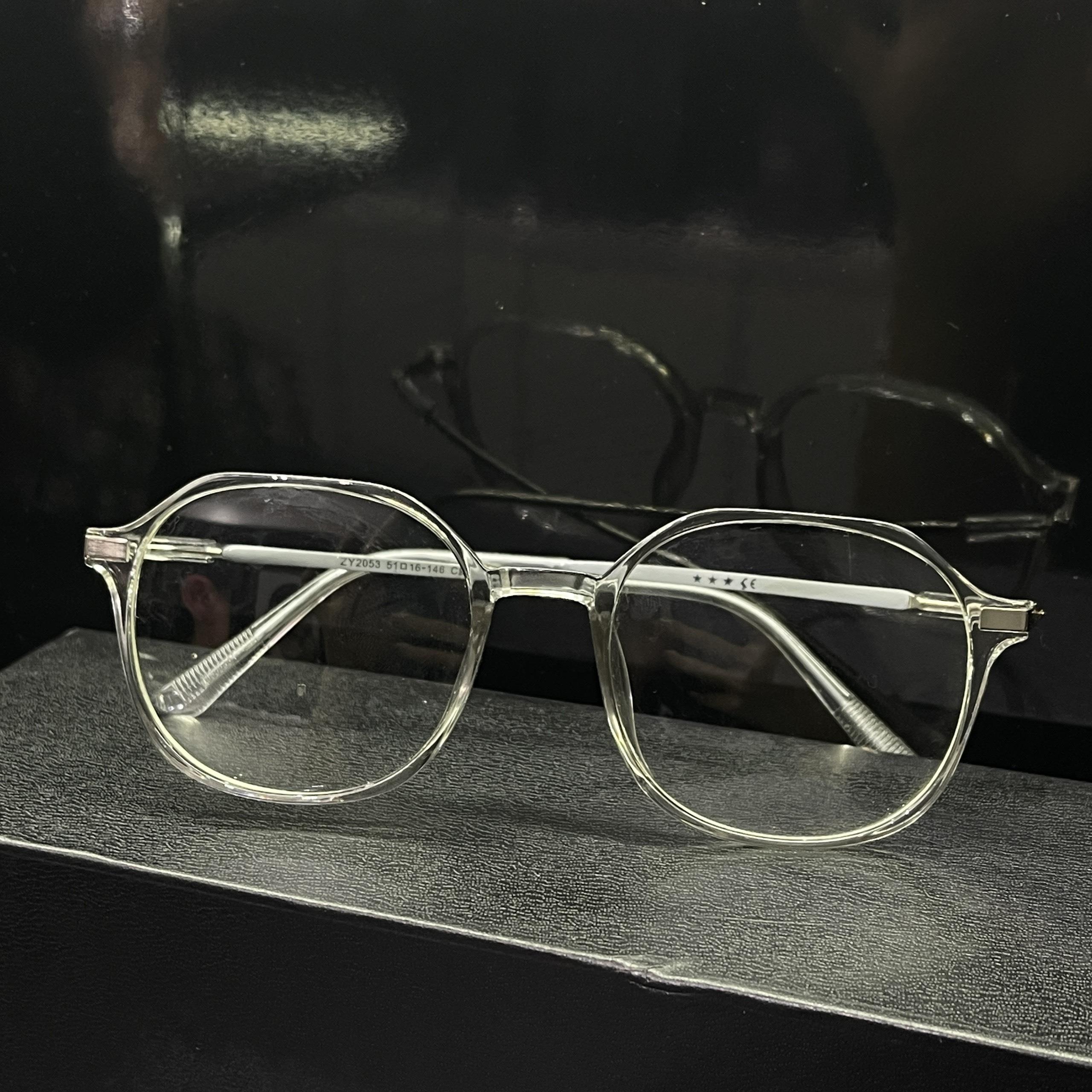 Kính mắt thay tròng chống uv xám trắng nhựa.