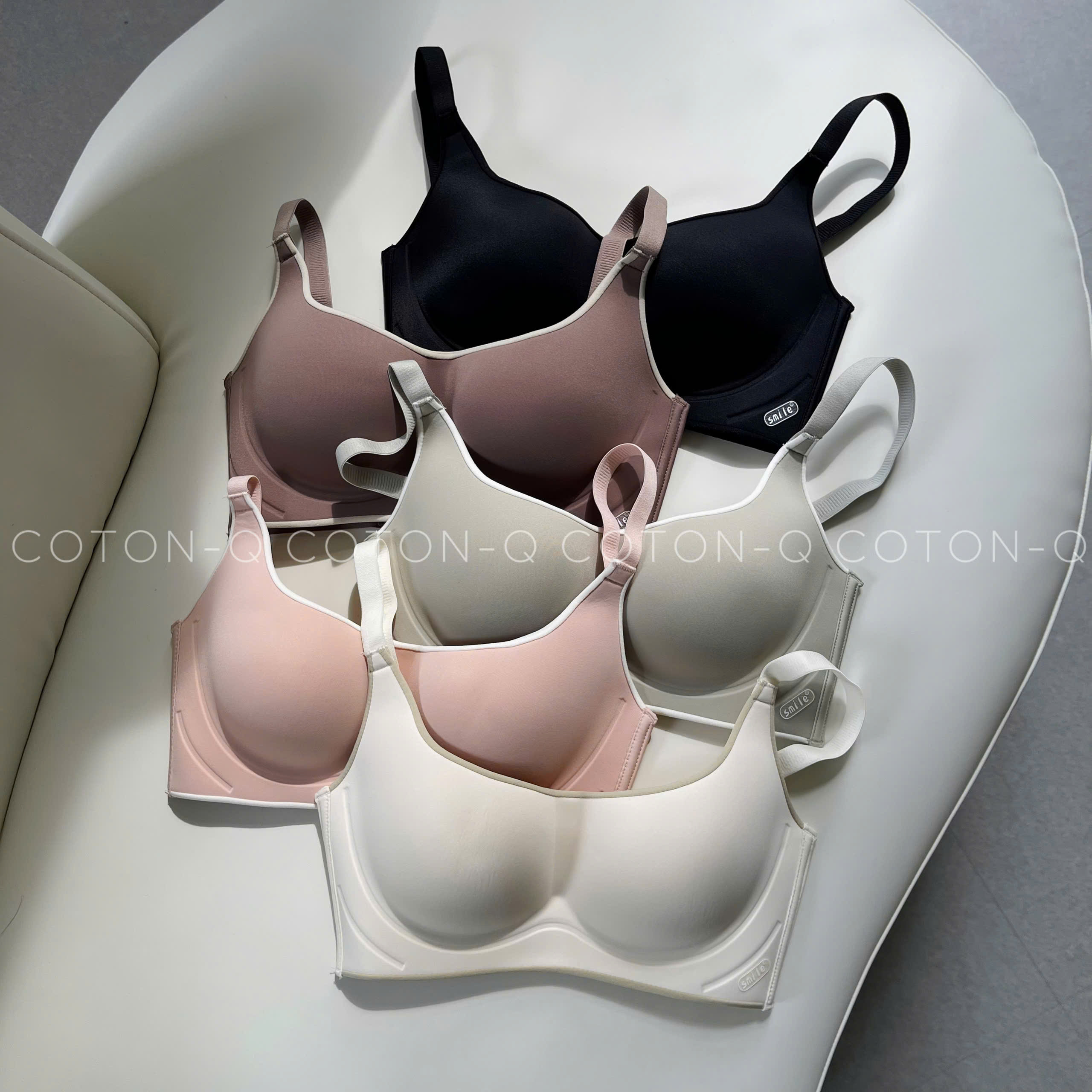 HU51 Áo ngực phối viền ko gọng ( NGẪU NHIÊN )