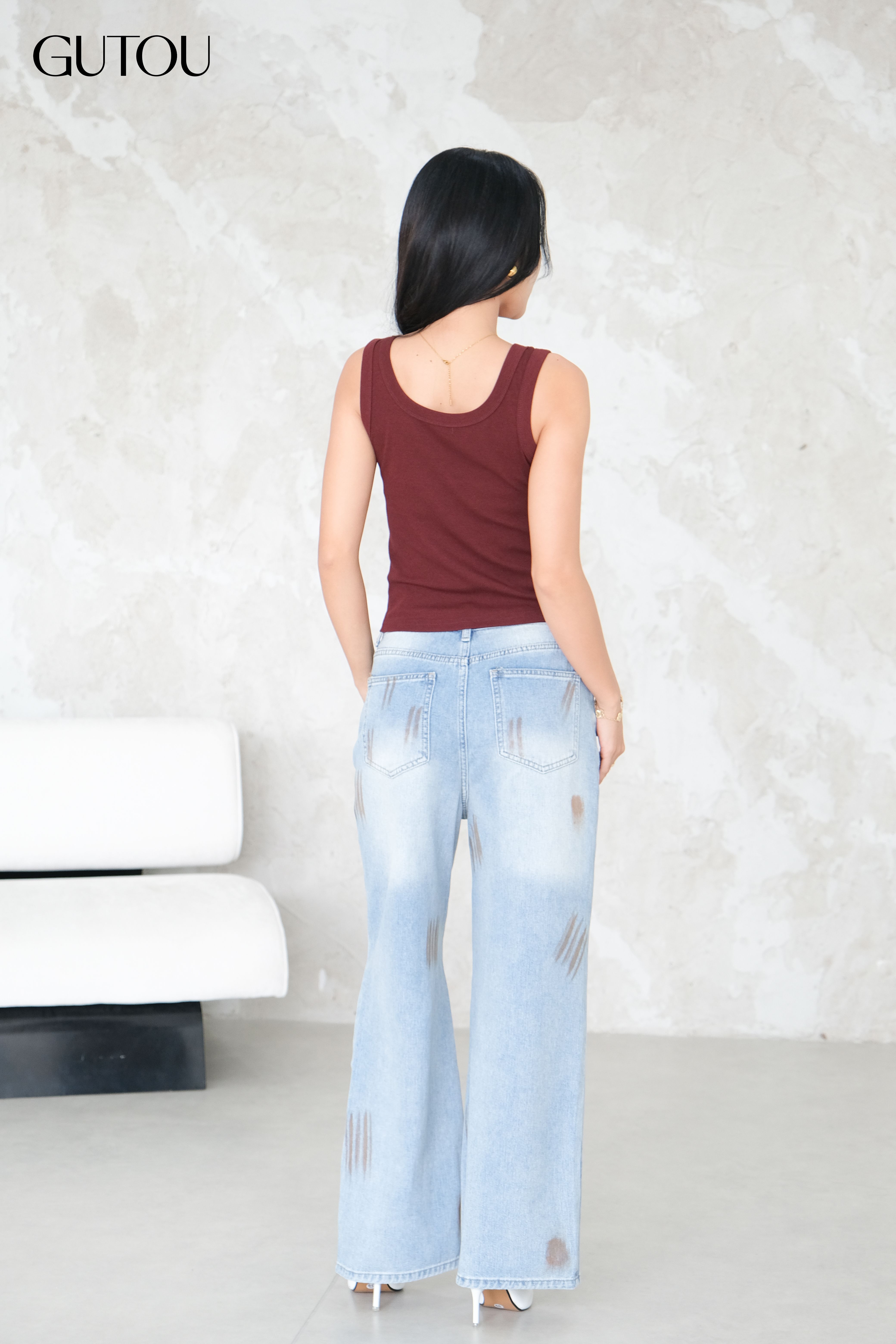 [ GUTOU ] Quần Jean Suông Rách Gối Graffiti_thumbnail_3