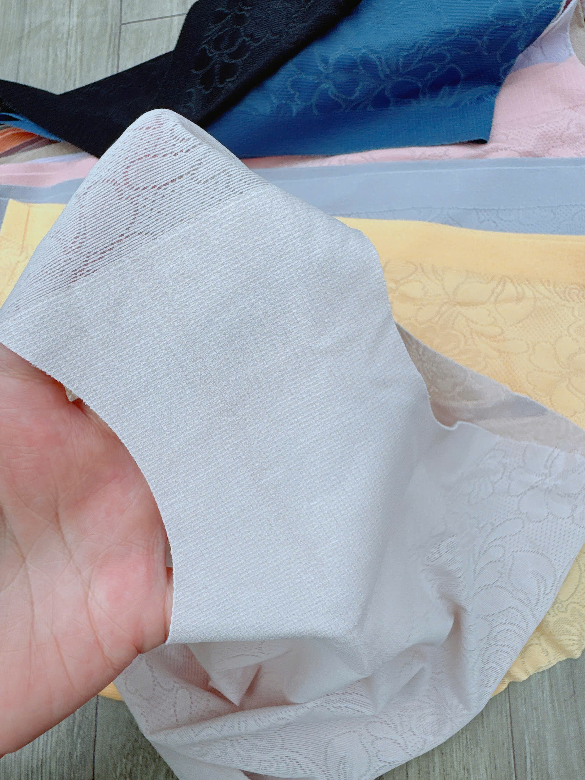 Q559 Quần chip Ren mịn_thumbnail_3