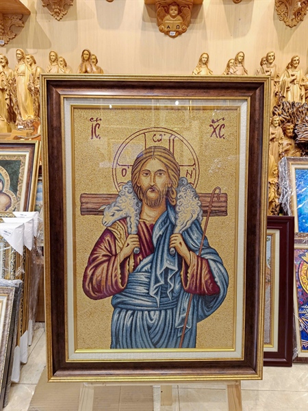 Tranh Dệt Ý Chúa Giesu vác chiên 60x83cm_thumbnail_2