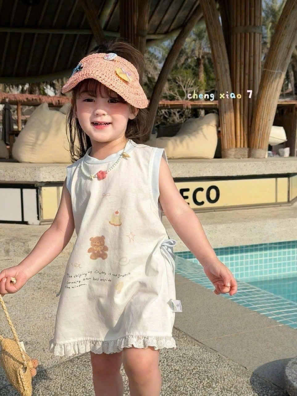 CX112 - Váy cotton sát nách hoạ tiết gấu viền bèo hãng CX7