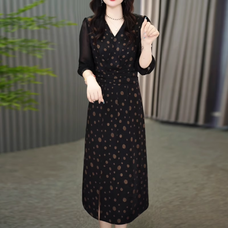 17221-Đầm suông bi nâu phối tay voan lở đen ( lụa , voan)_thumbnail_0