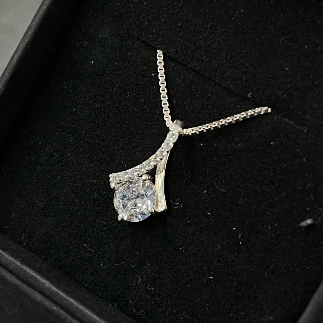 vòng cổ bạc 925 dáng giọt nước xoắn đính kim cương tình yêu vĩnh cữu _thumbnail_2