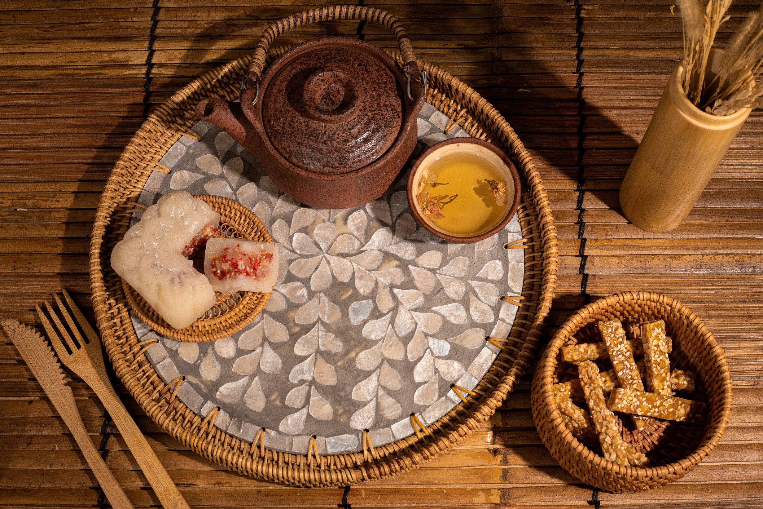 Mother Of Pearl Rattan Tray MD008_thumbnail_2