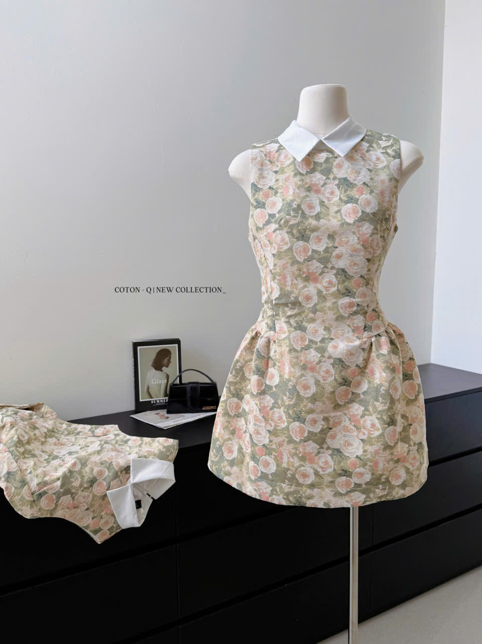 HV55 Đầm hoa phối cổ