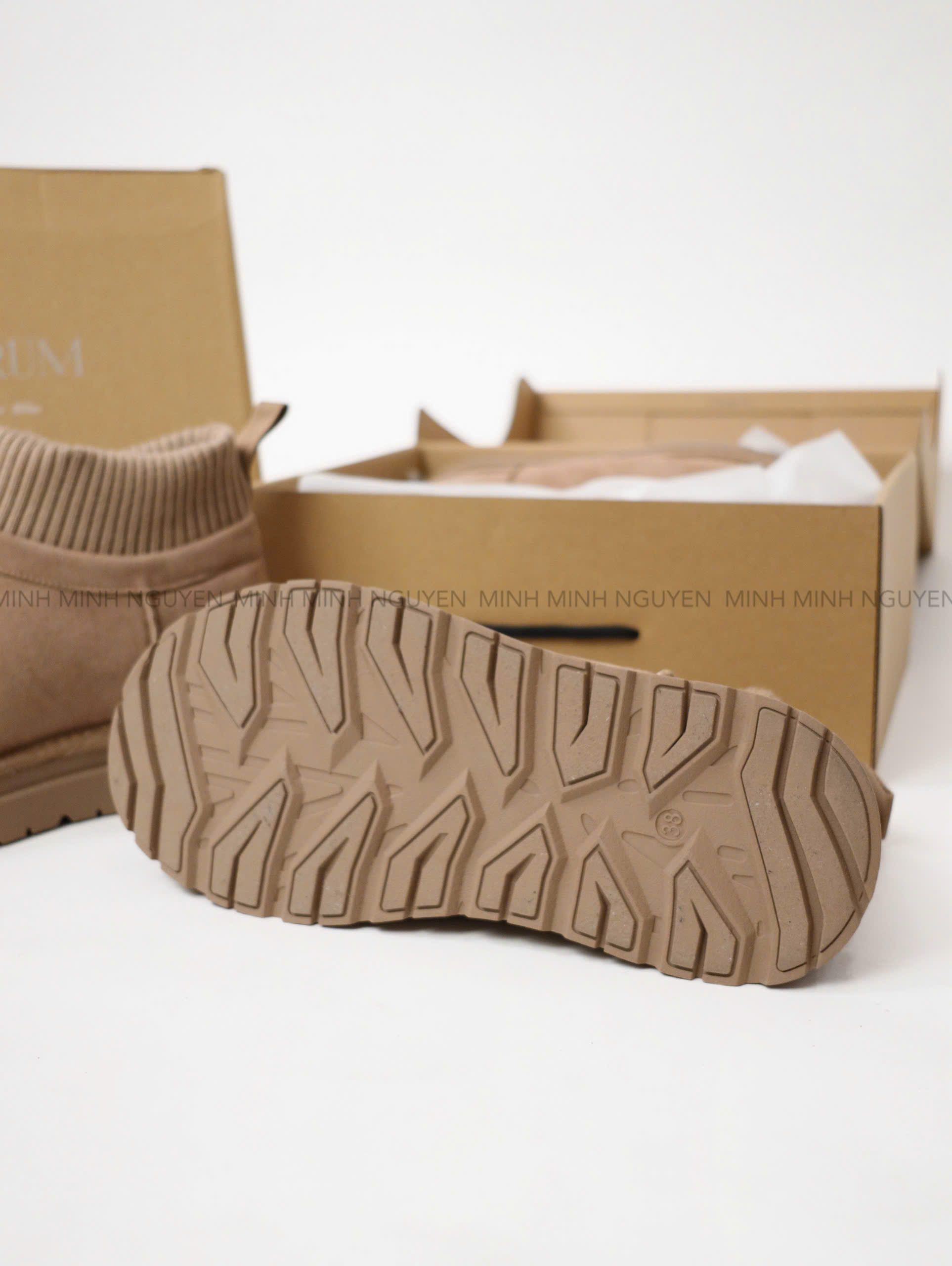 GIAY MODERUM_thumbnail_3