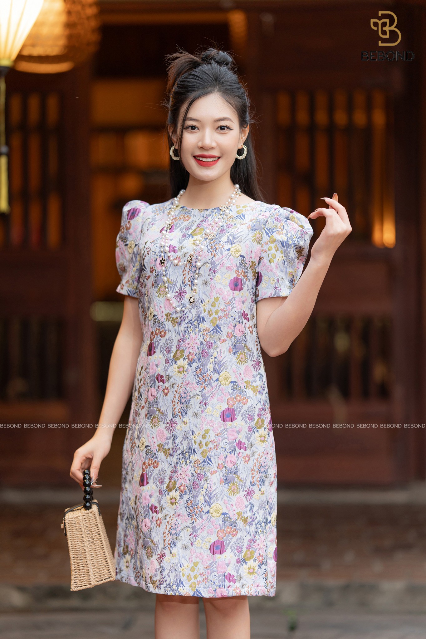 Đầm suông Shaylee tafta gấm thêu HOA TÍM NHẠT