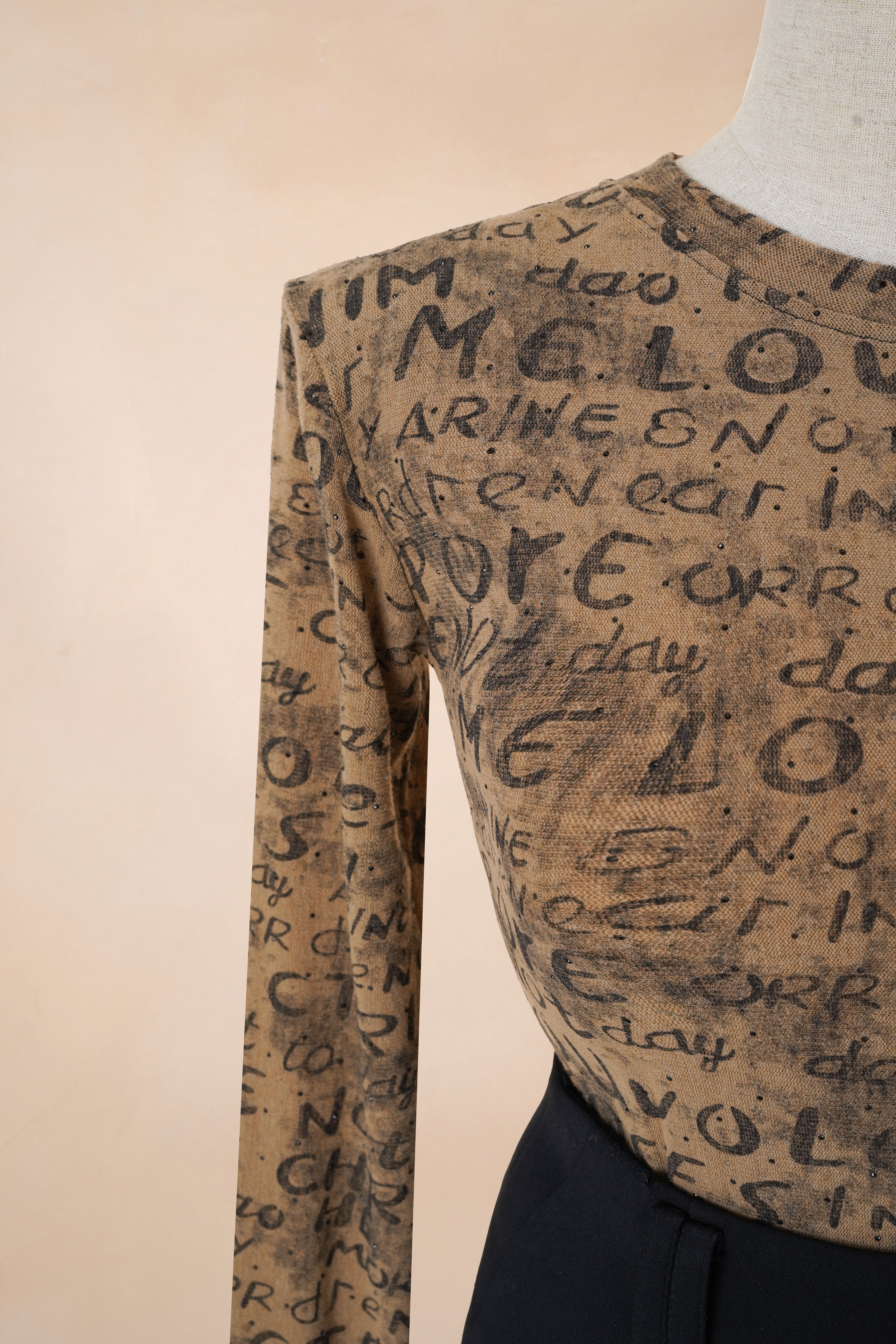 Áo Chữ Ép Nhiệt Đá Tay Dài_thumbnail_2