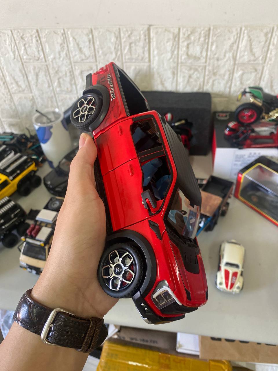 MH Ford Raptor_thumbnail_5