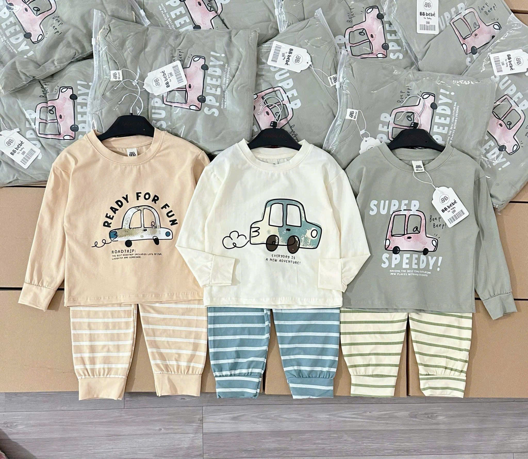 R64 SET 3 BỘ DÀI TAY Ô TÔ SUPER BB MÃ 2 - A100.217