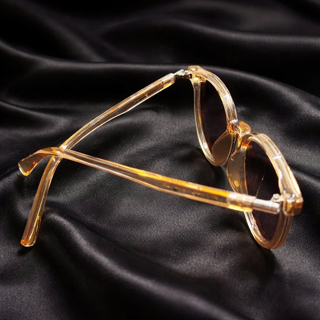 Kính mắt nâu mờ ảo_thumbnail_2