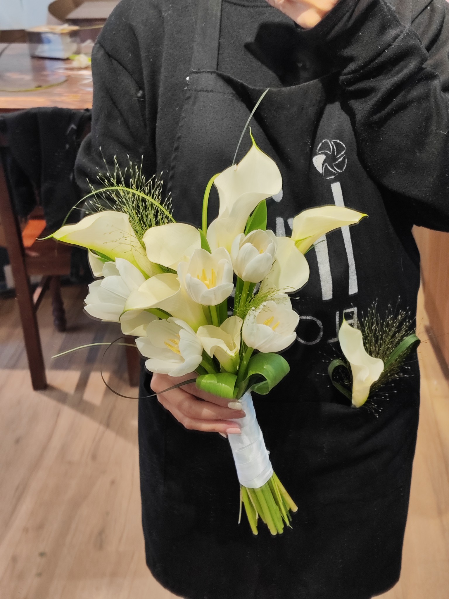 Bó hoa cưới - Calla lily x Tulip Trắng