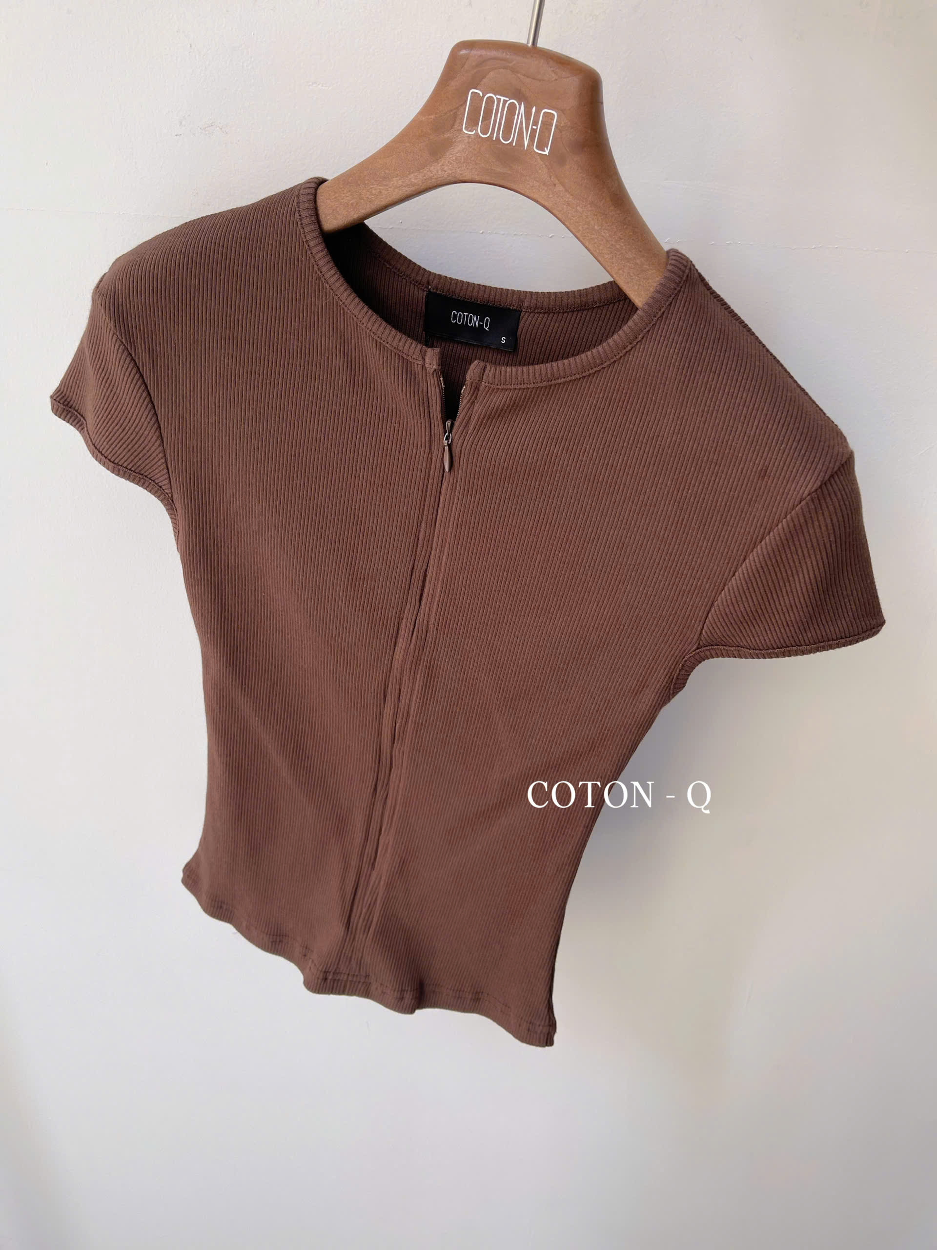 Set 2 áo thun gân khóa kéo ( NGẪU NHIÊN )_thumbnail_5