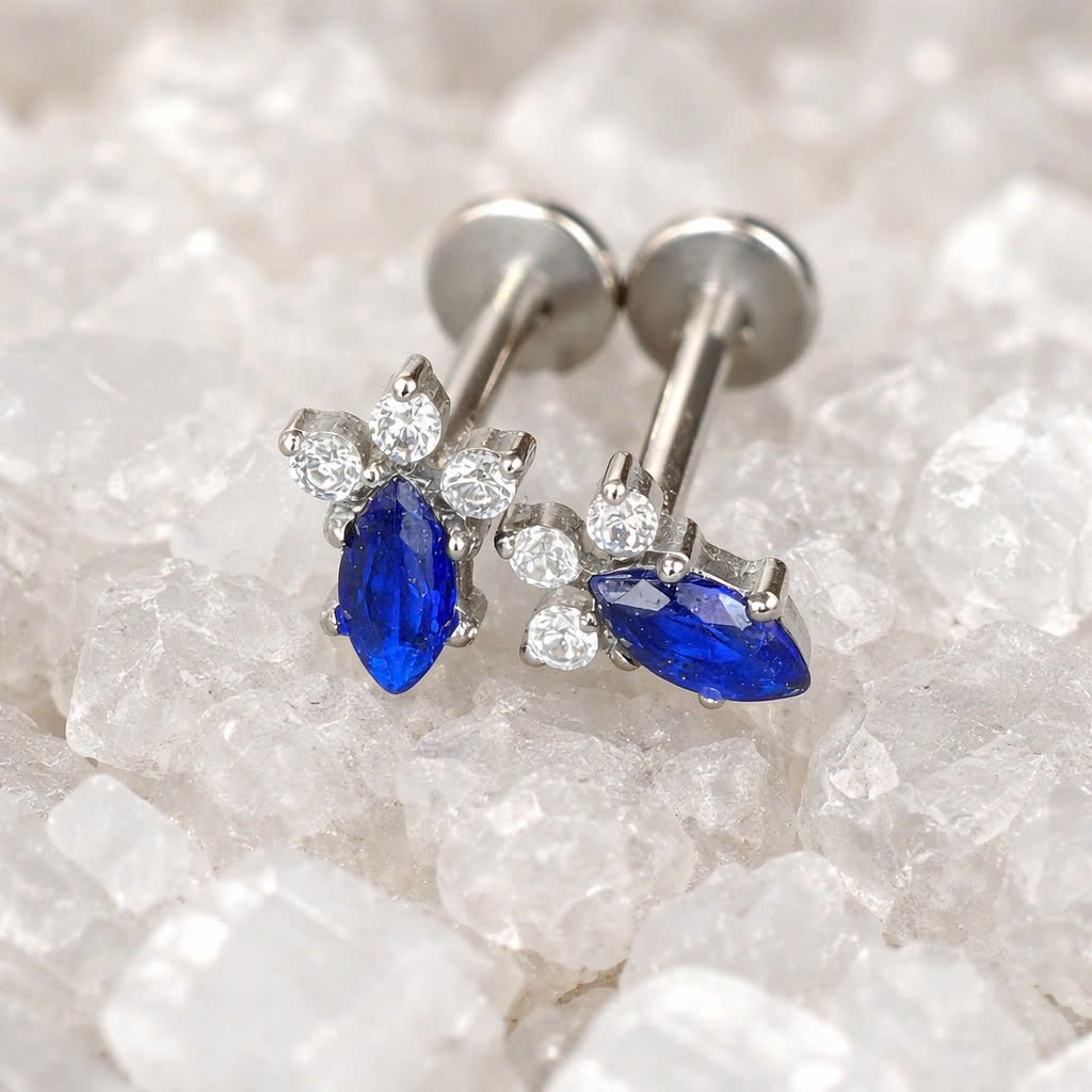 Khuyên kiểu titan đá xanh 3 đá tam giác_thumbnail_1