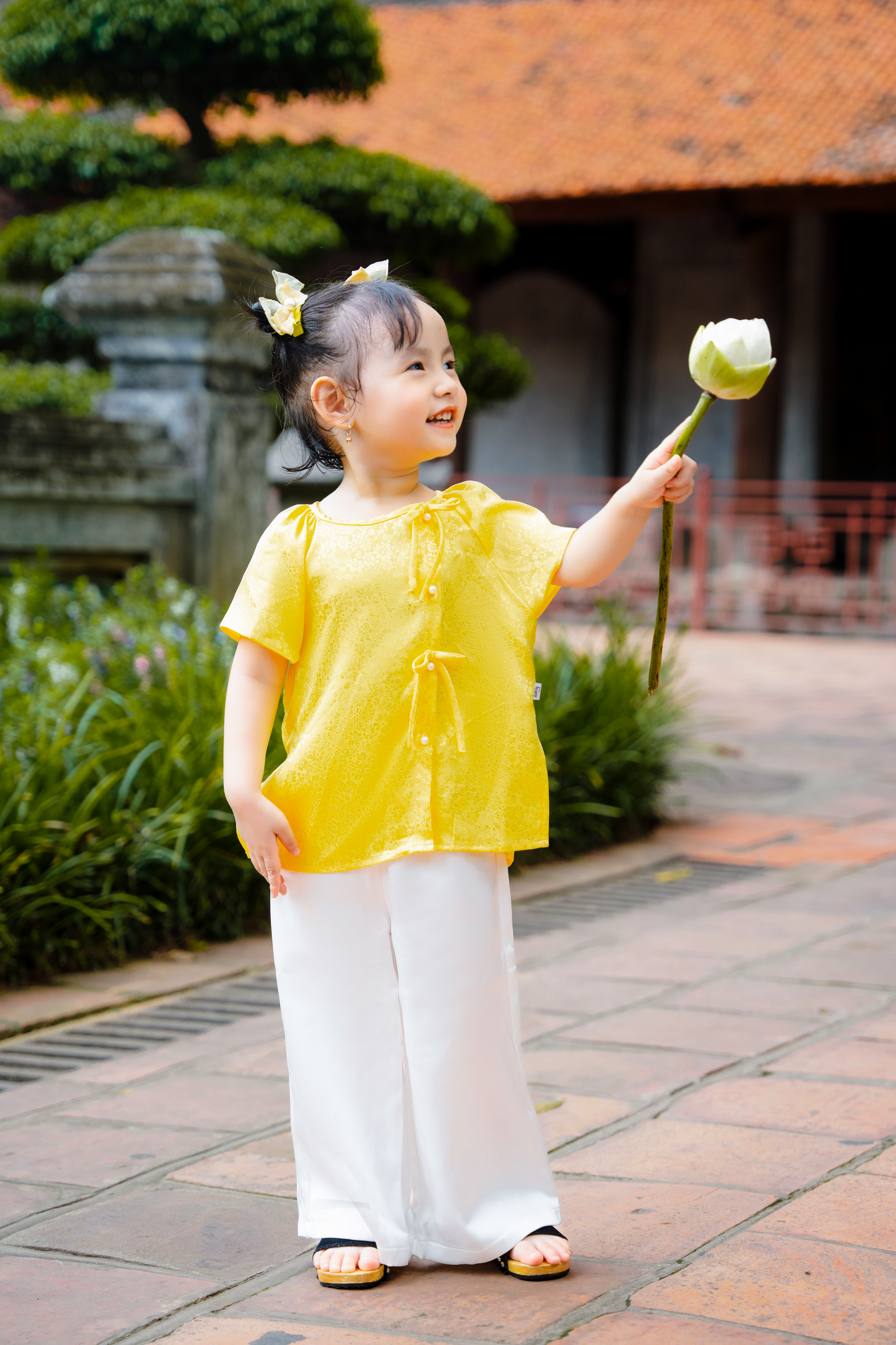 Quần lụa dài bé gái_thumbnail_2