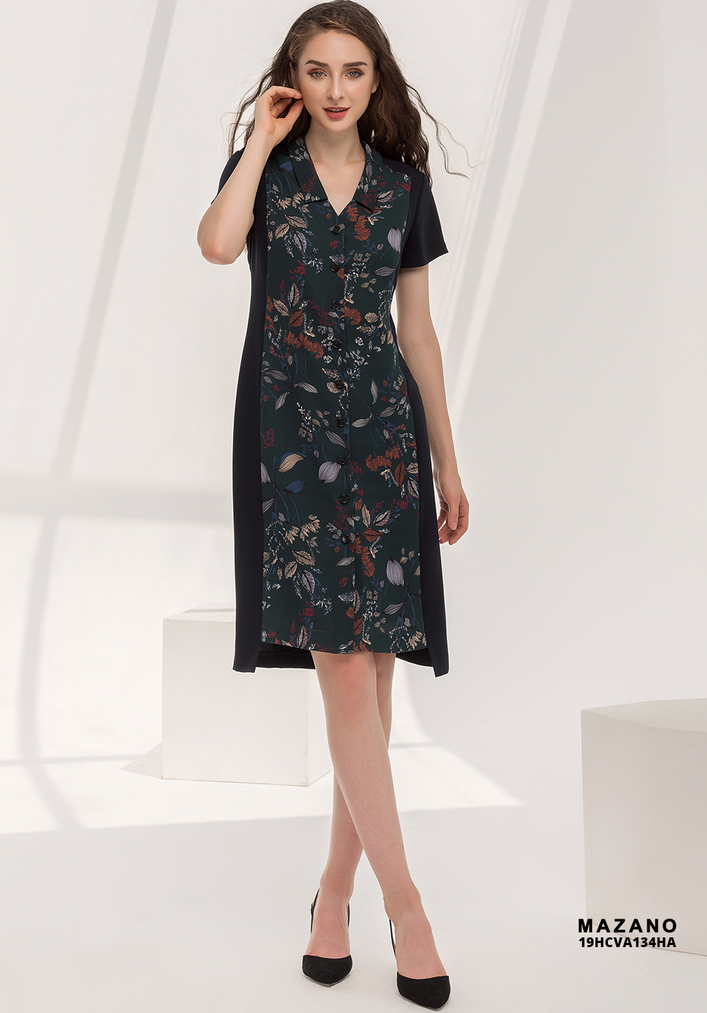 Đầm đen sơ mi pha thân trước dọc hoa_thumbnail_2