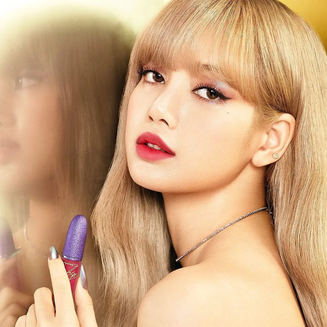 MAC x Lisa Powder Kiss Liquid Lipcolour_thumbnail_3
