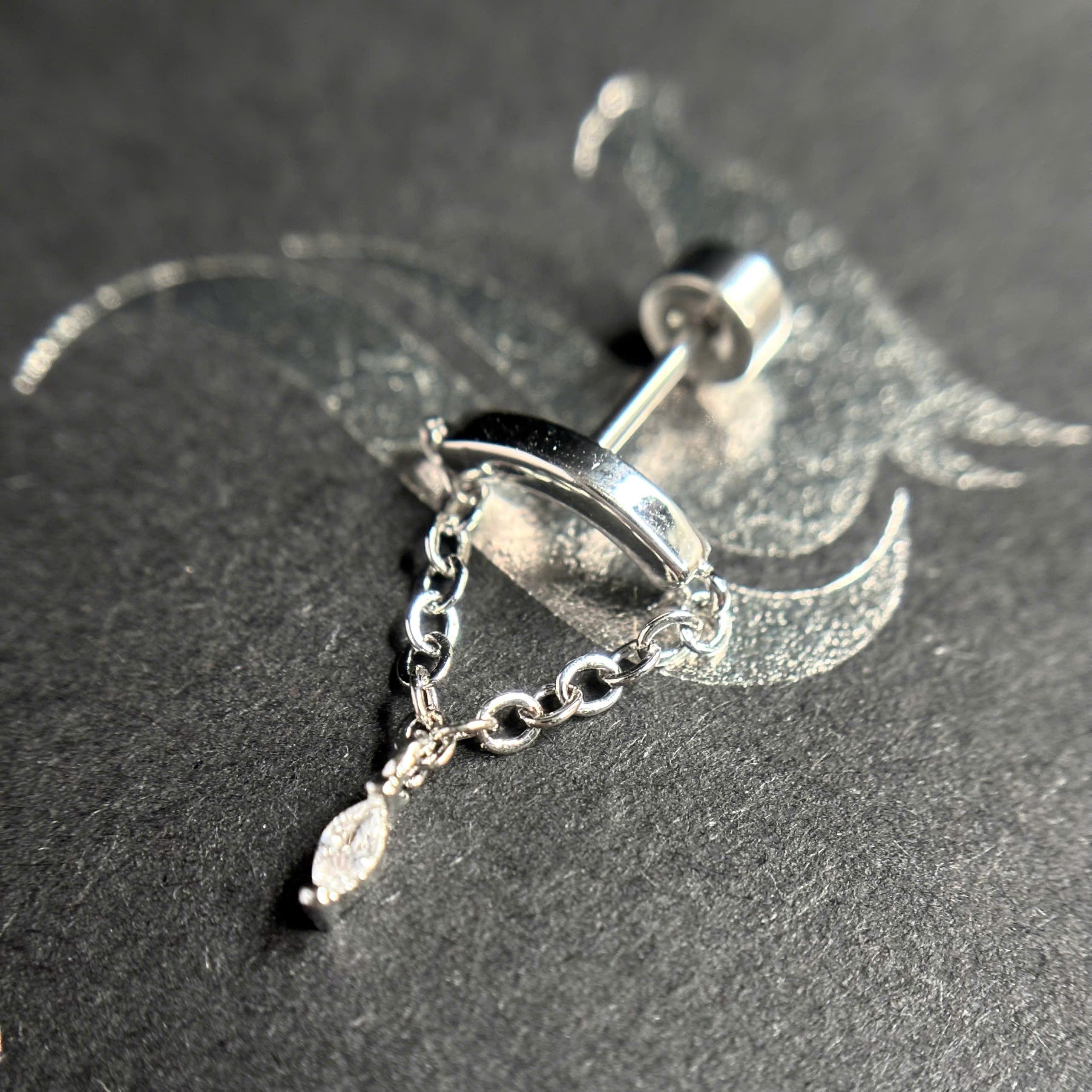 Khuyên kiểu viền đá rơi bi vặn_thumbnail_3