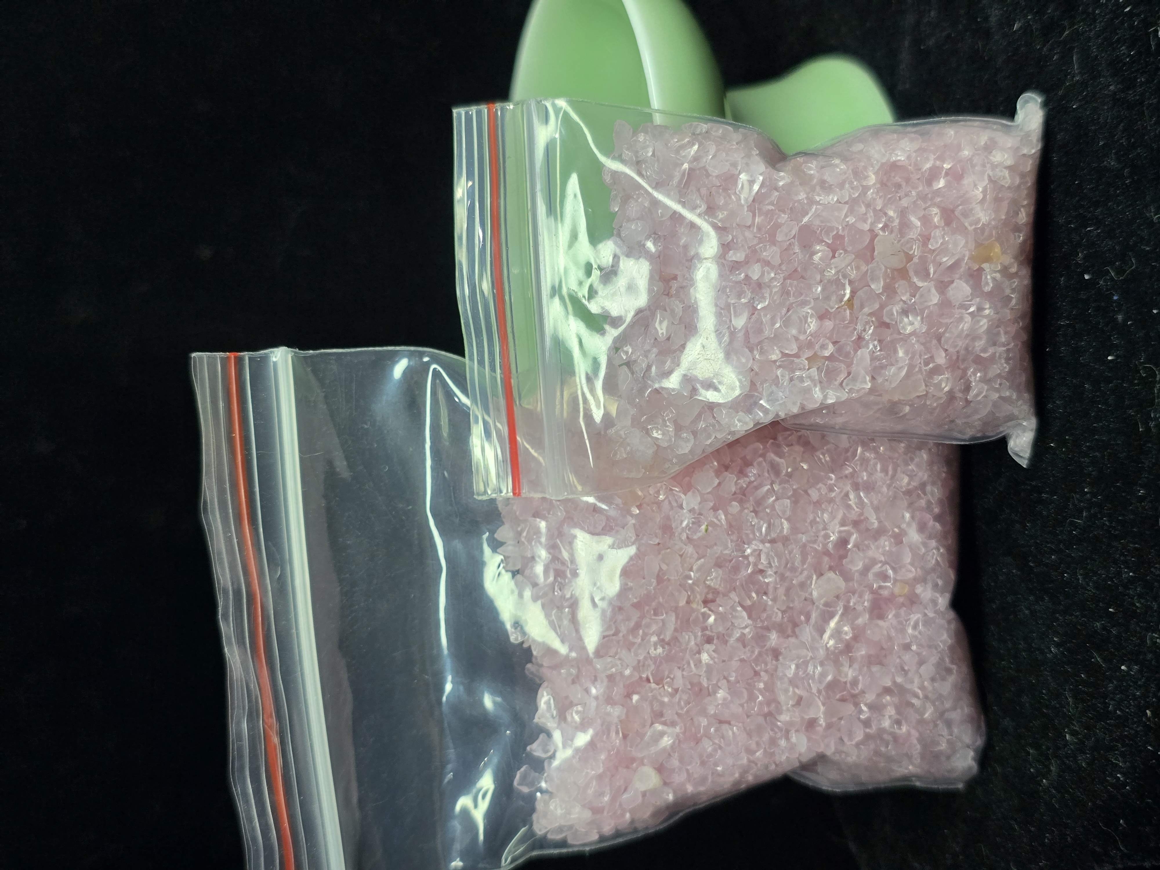 Vụn Đá Siêu Nhỏ Thạch Anh Hồng (Có Phẩm Để Lên Màu)