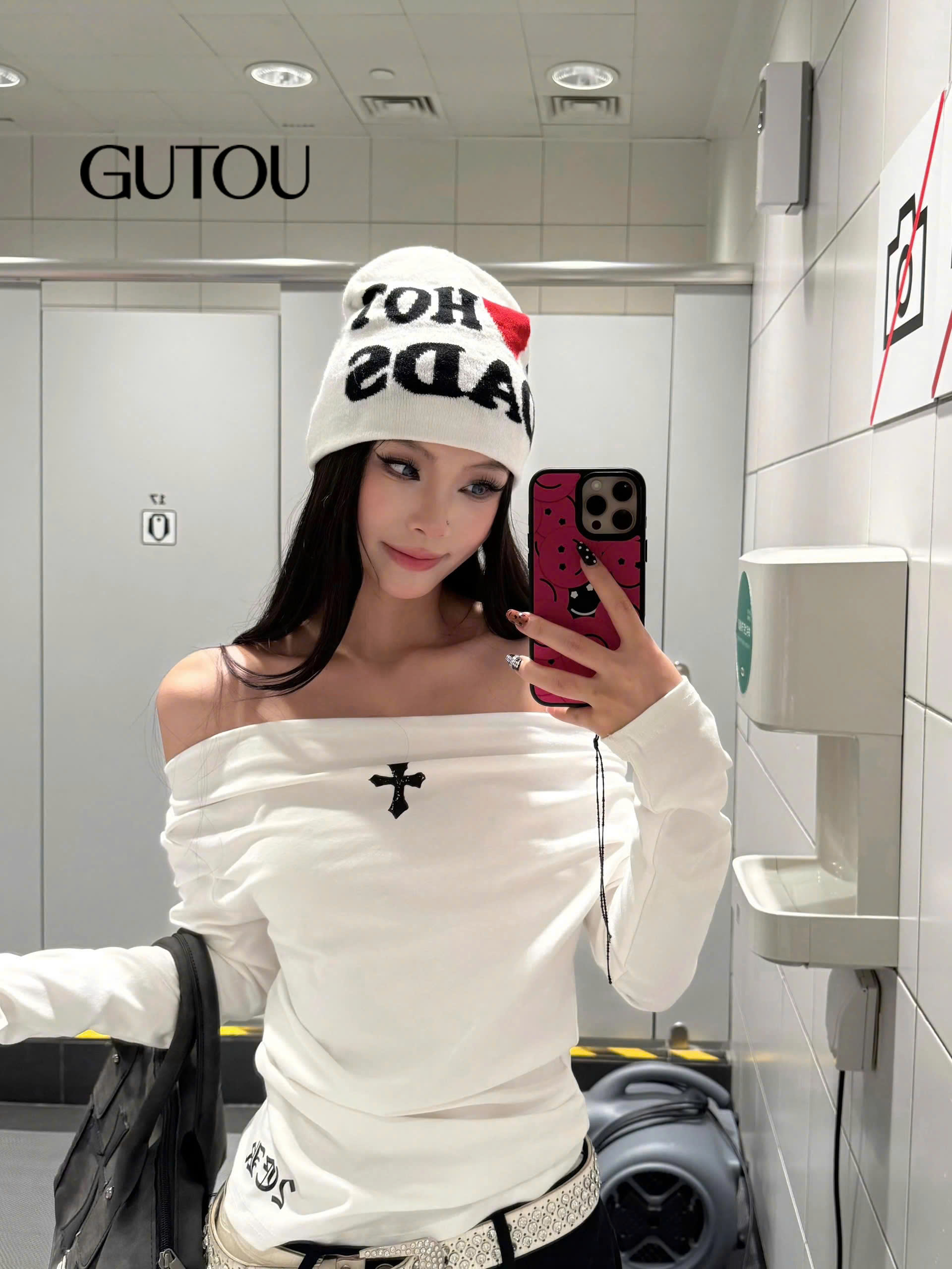 [ GUTOU ] Áo Trễ Vai Tay Dài In Thập Street Chic_thumbnail_4