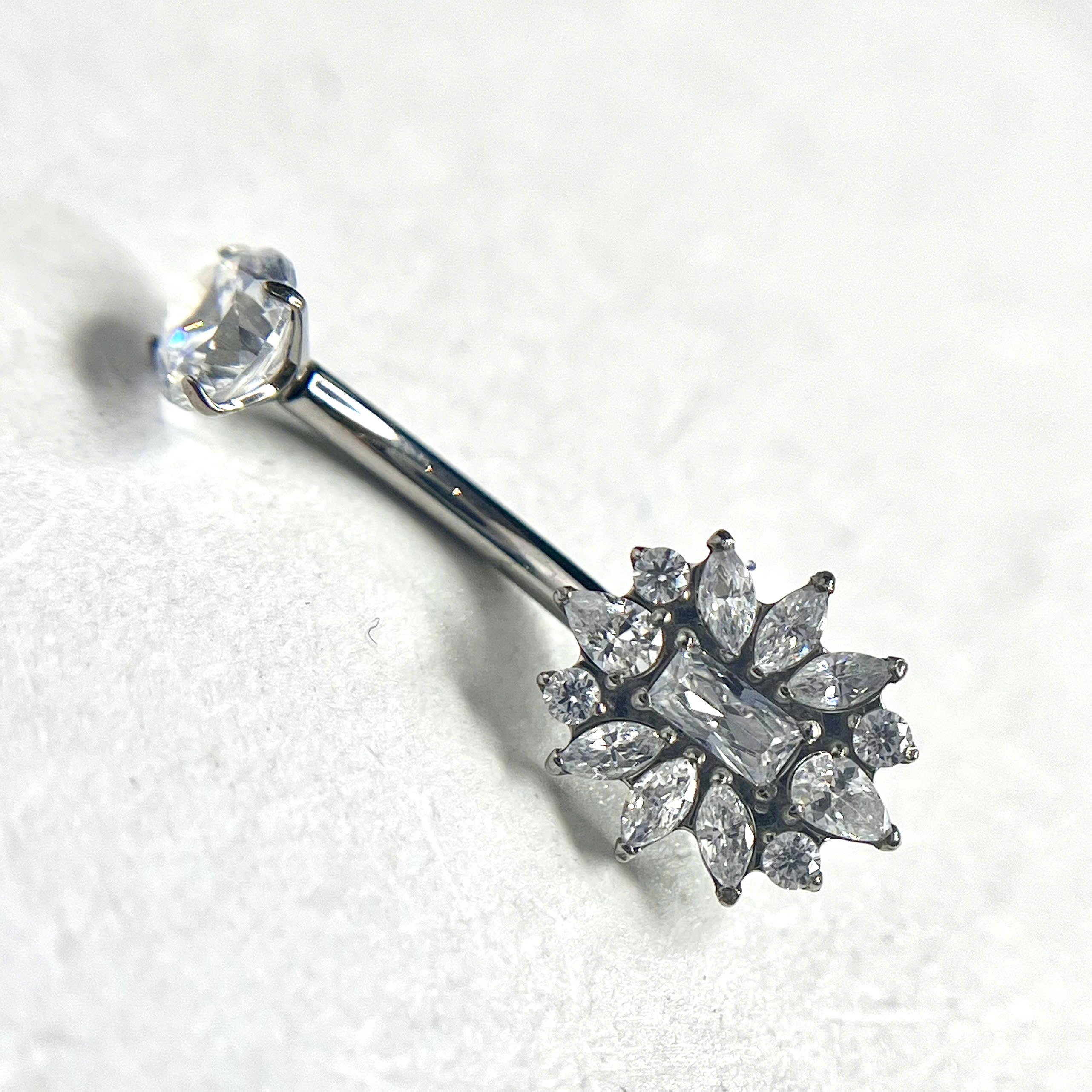 Rốn titan hoa nhụy đá vuông