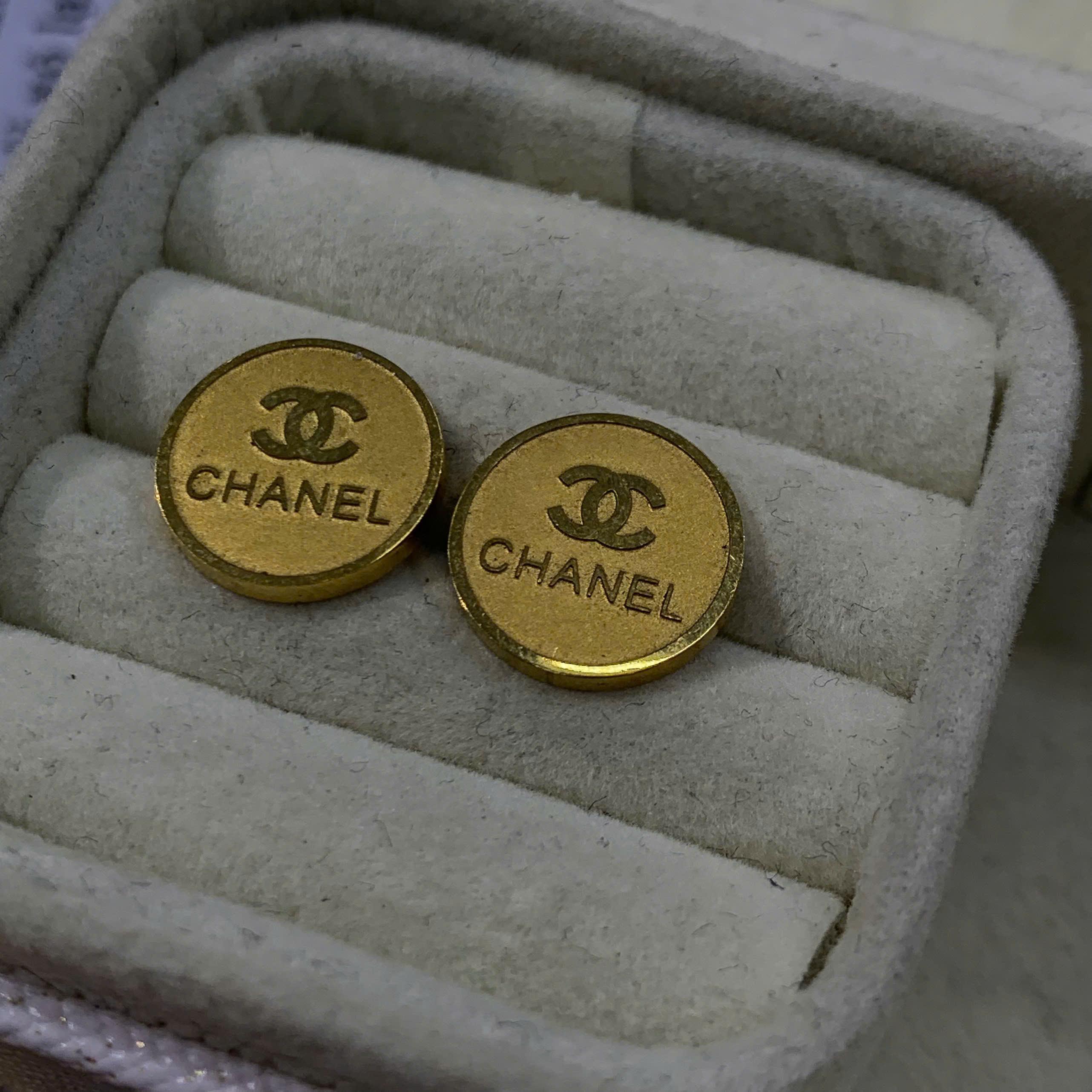 Khuyên cặp hiệu chanel_thumbnail_3